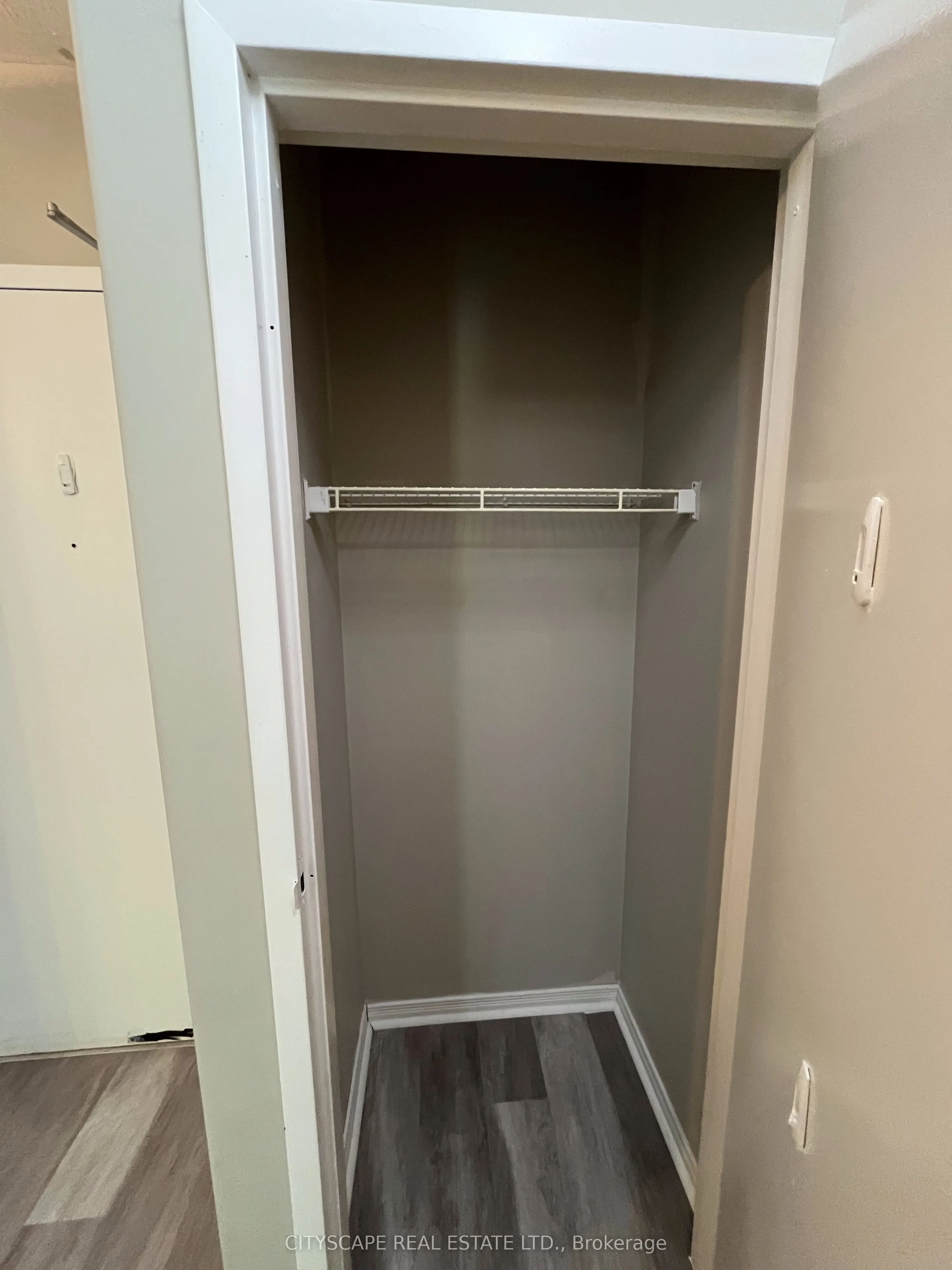 24 Harris Avenue, #102