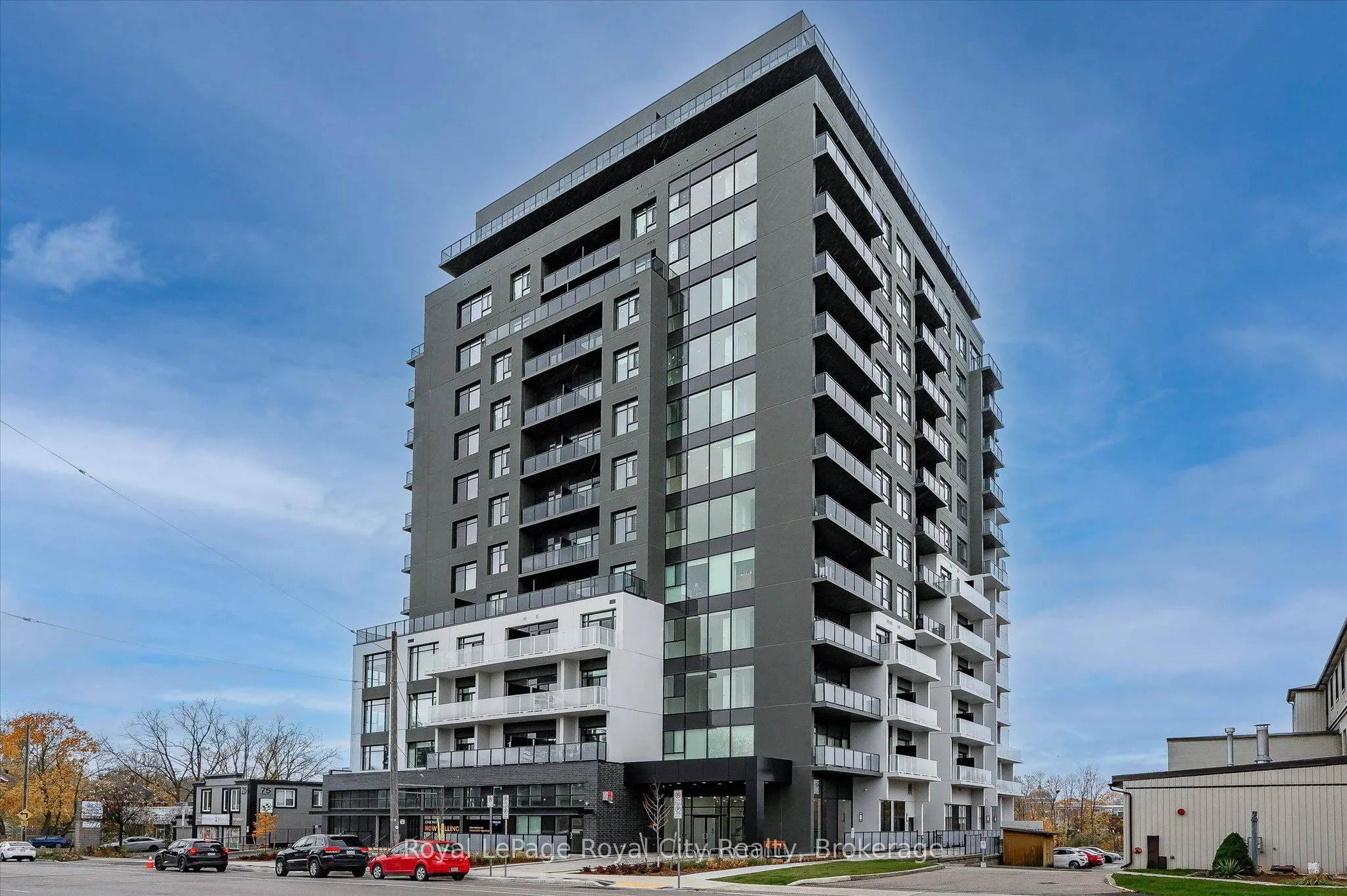 71 Wyndham Street S, #1007