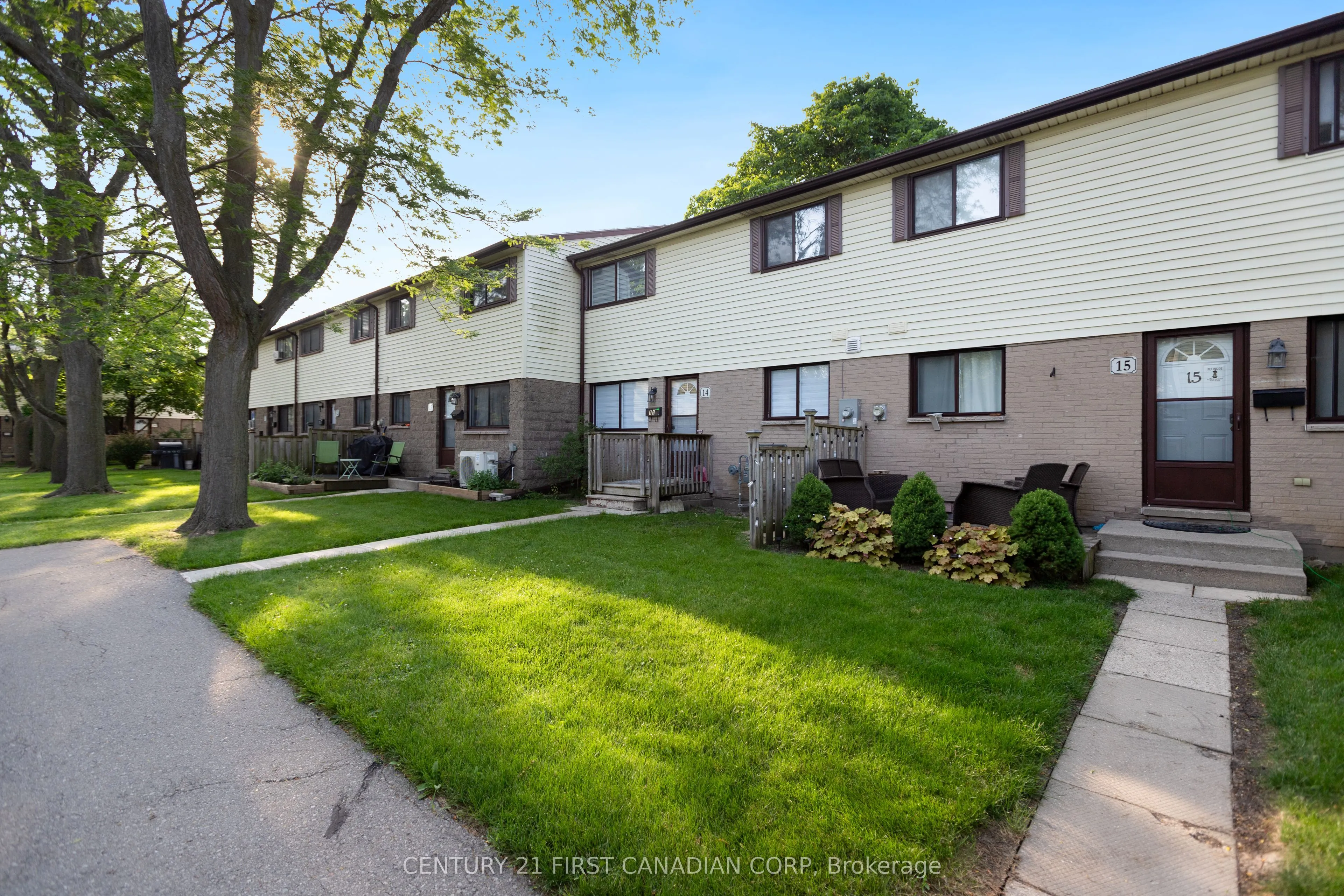 825 Dundalk Drive N, #14