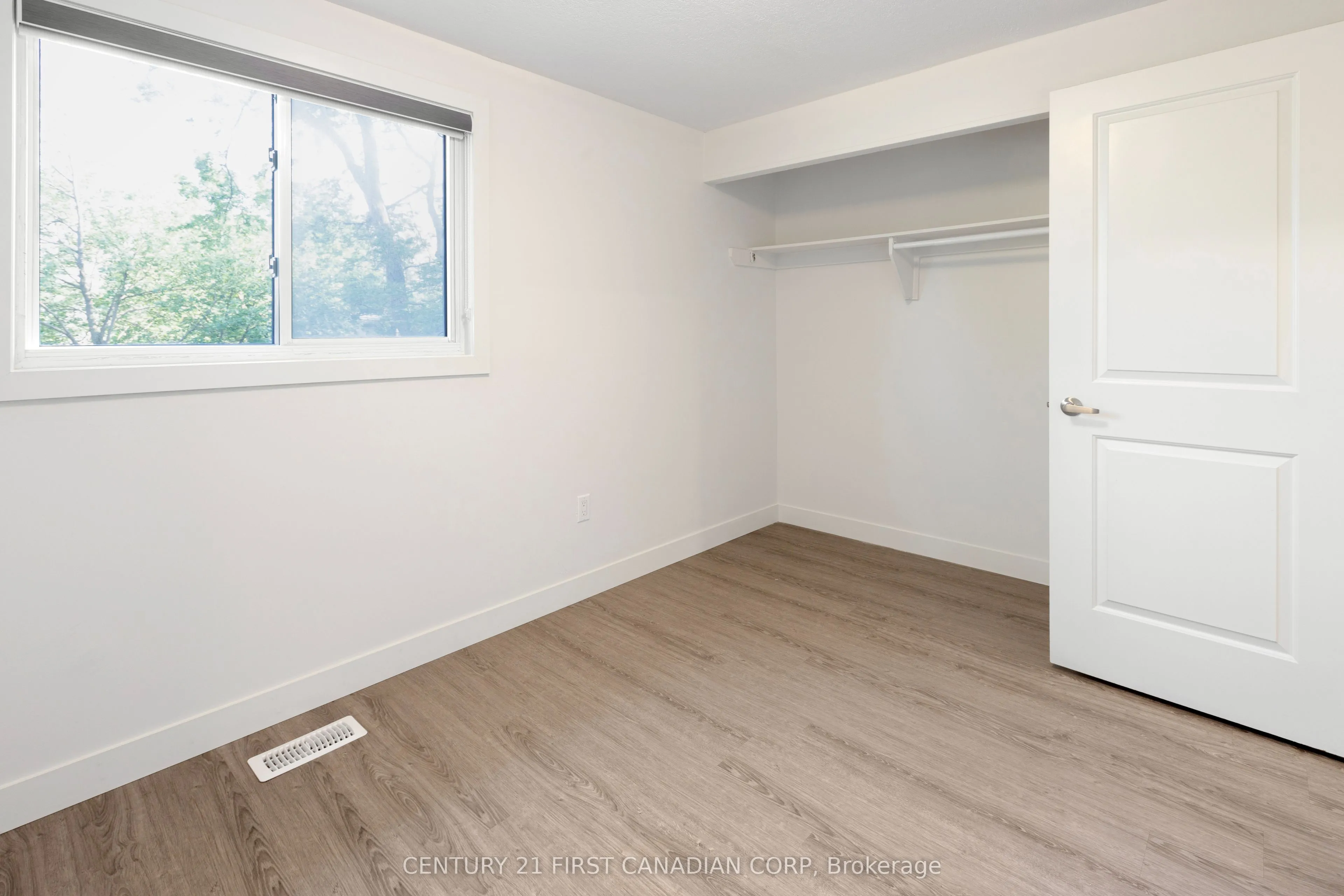 825 Dundalk Drive N, #14