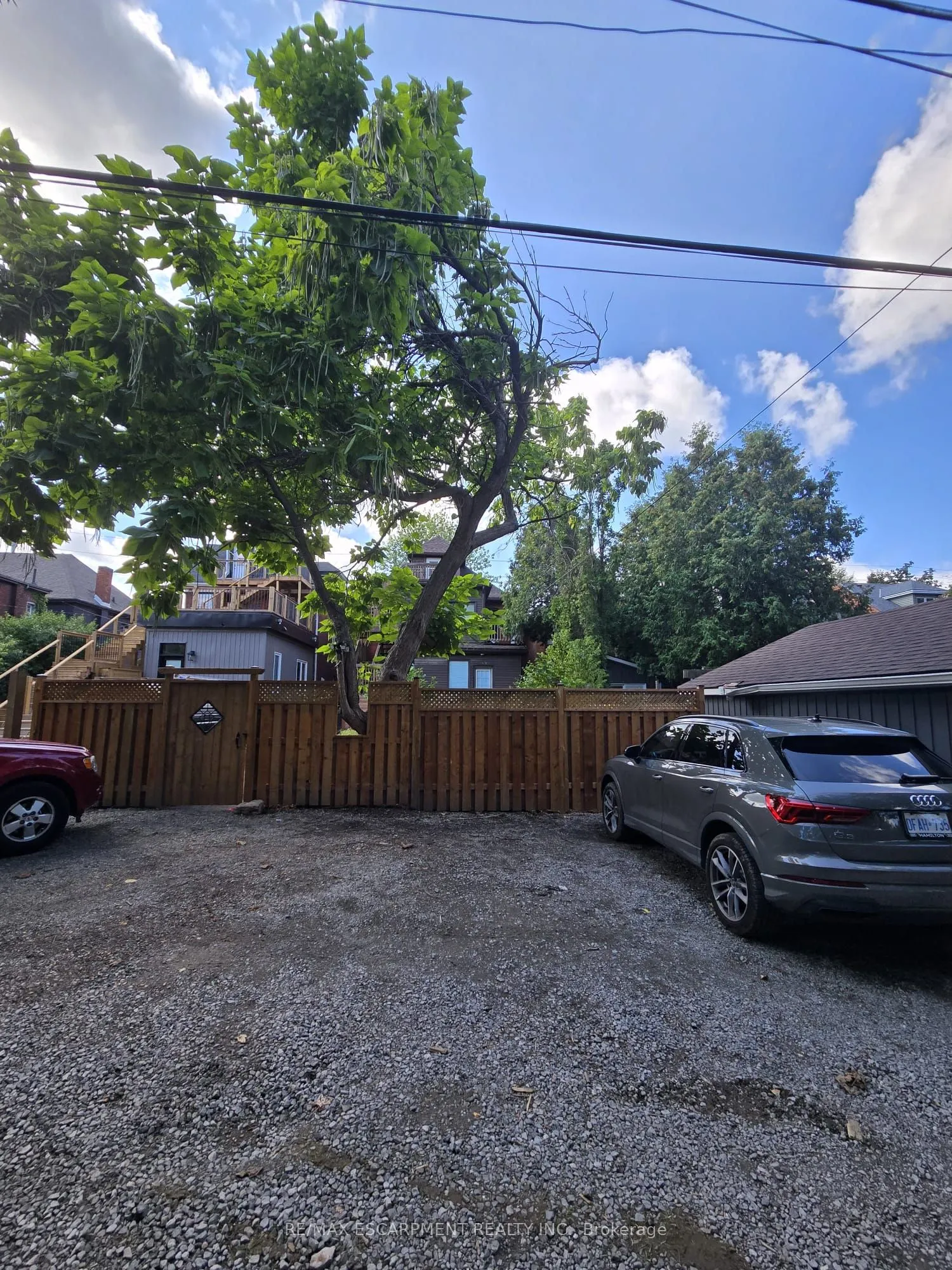 225 Queen Street S, #3