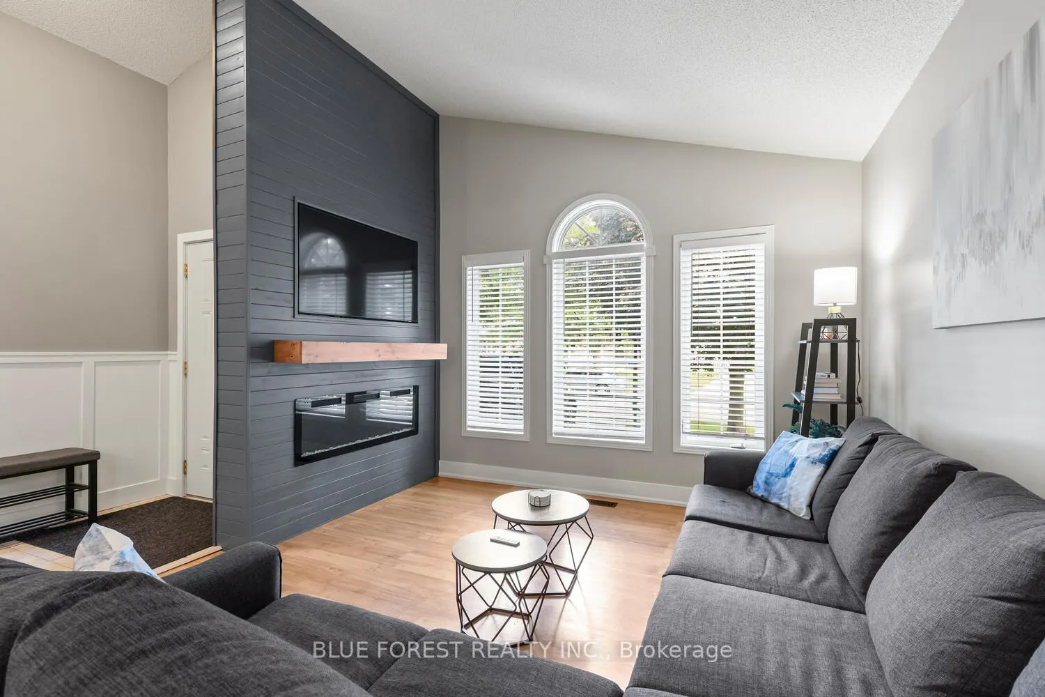 35 Bowcott Crescent