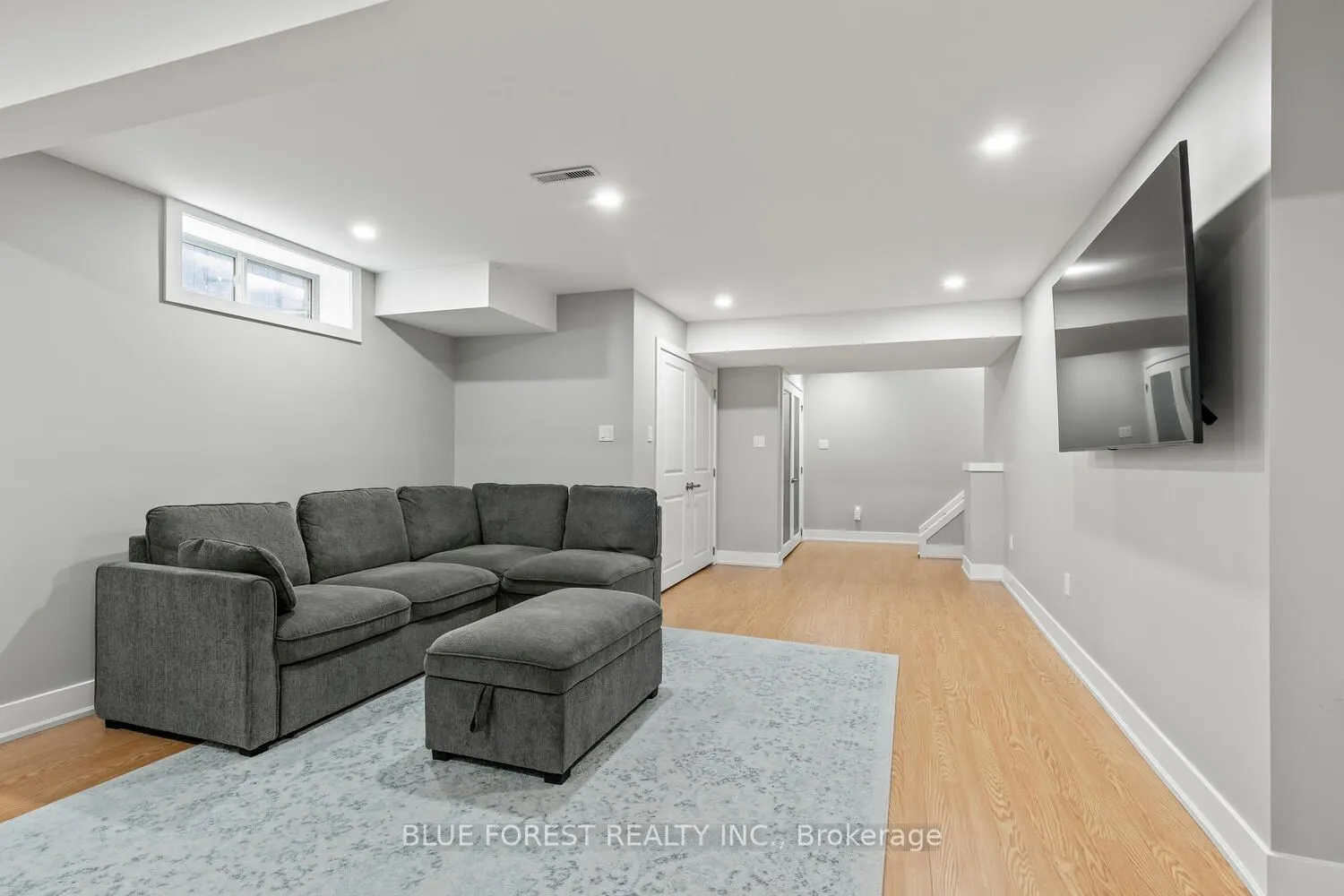 35 Bowcott Crescent
