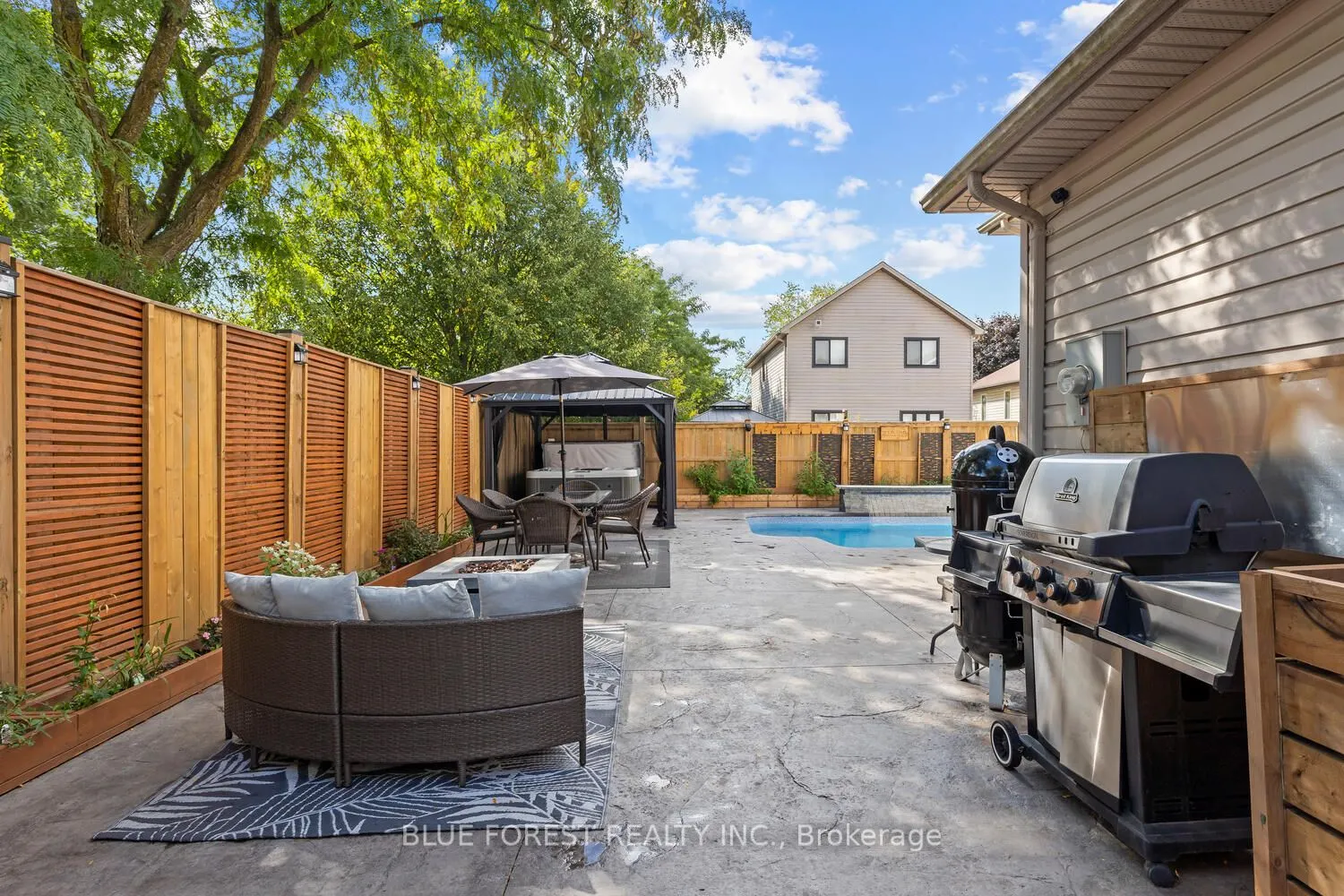 35 Bowcott Crescent