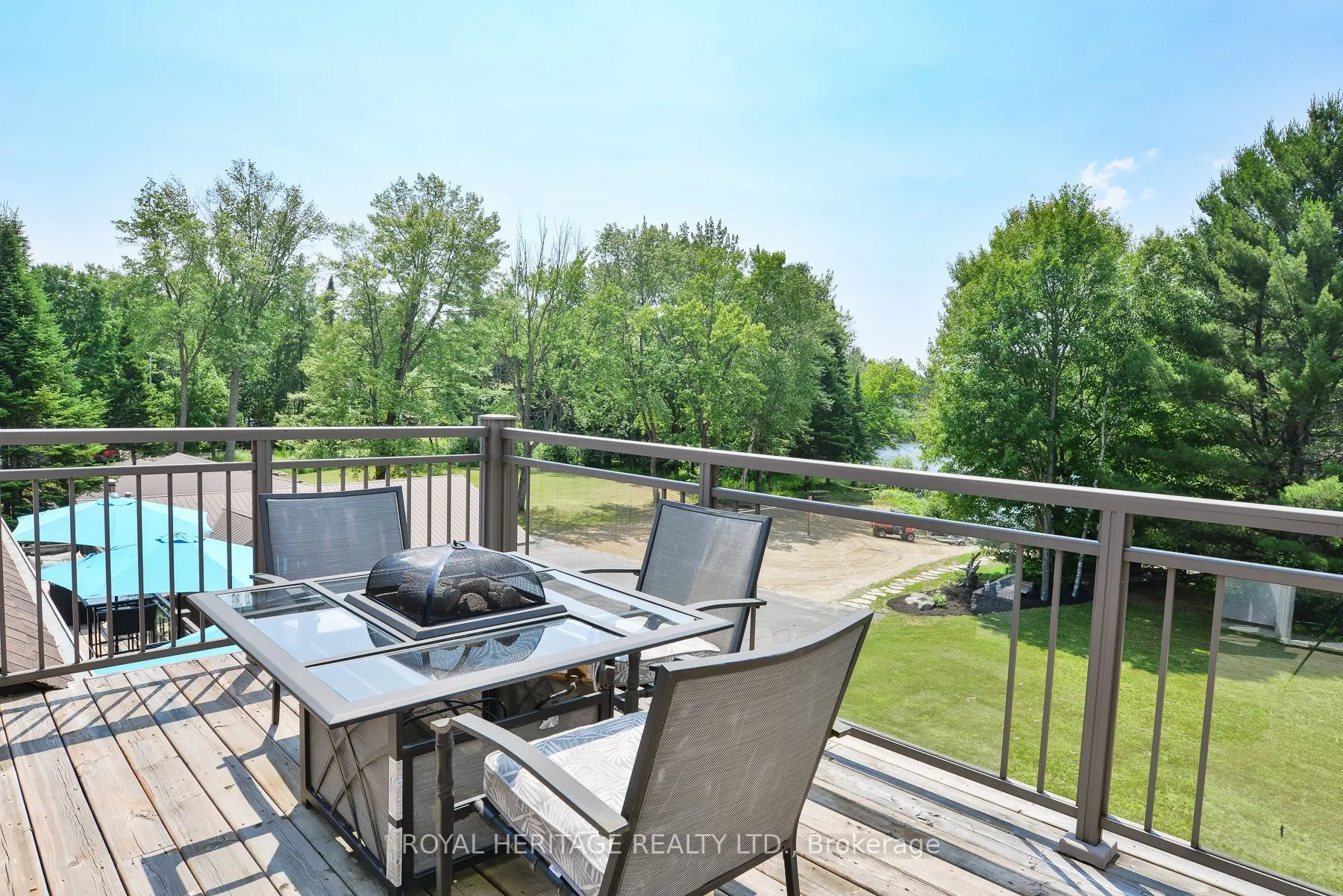 120 Hutcheson Beach Road