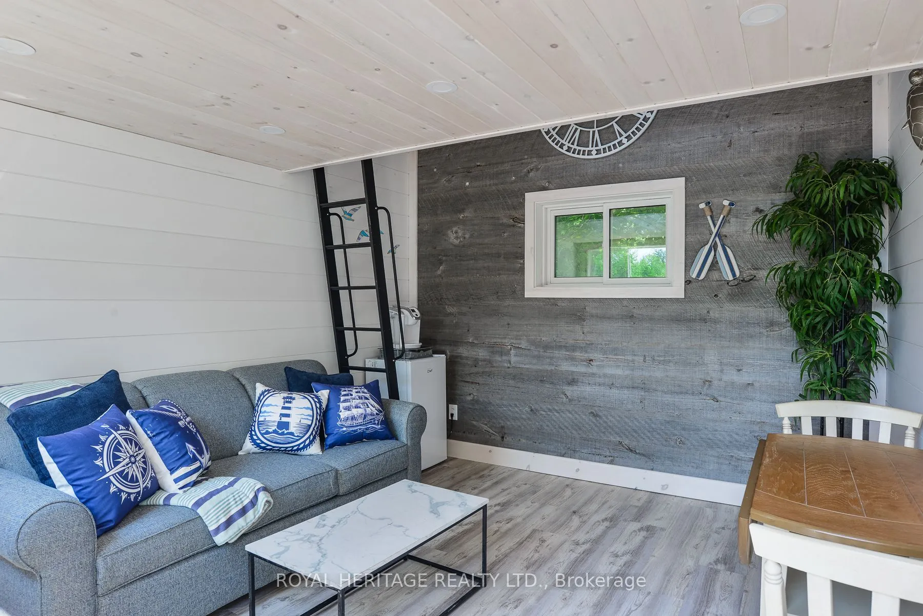 120 Hutcheson Beach Road