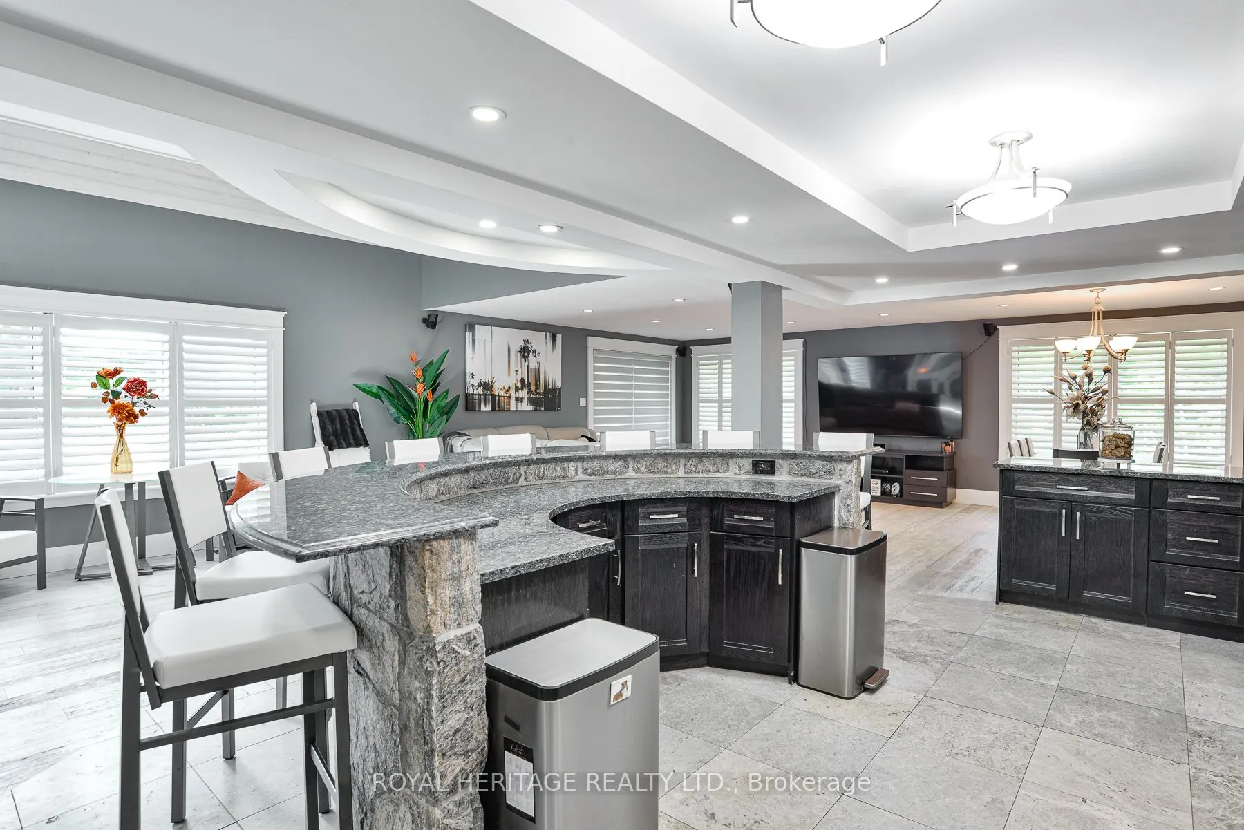 120 Hutcheson Beach Road