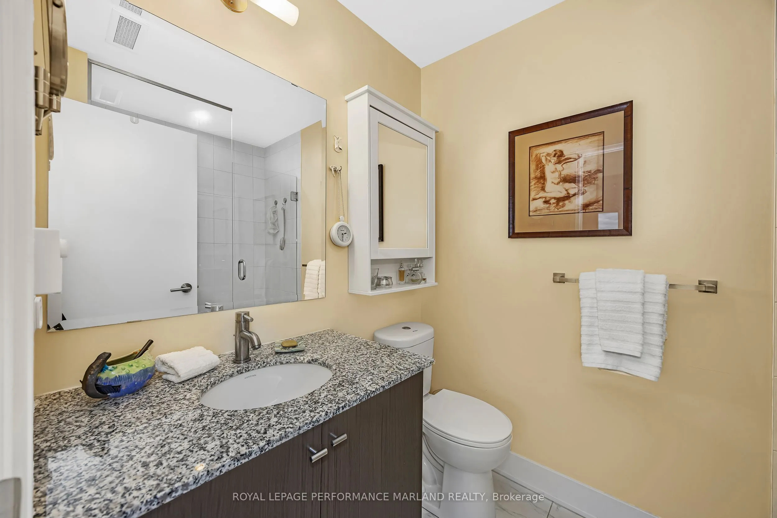 118 Holmwood Avenue, #607
