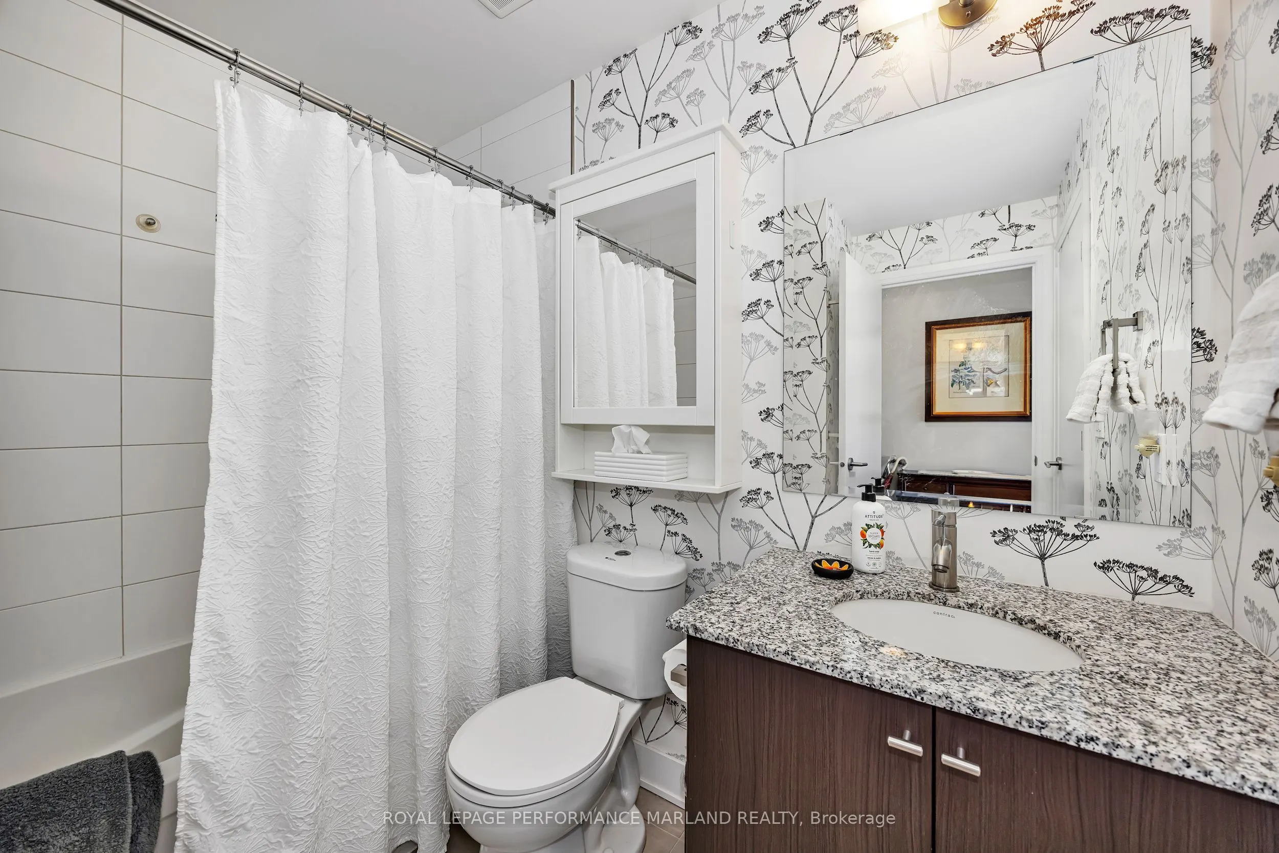 118 Holmwood Avenue, #607