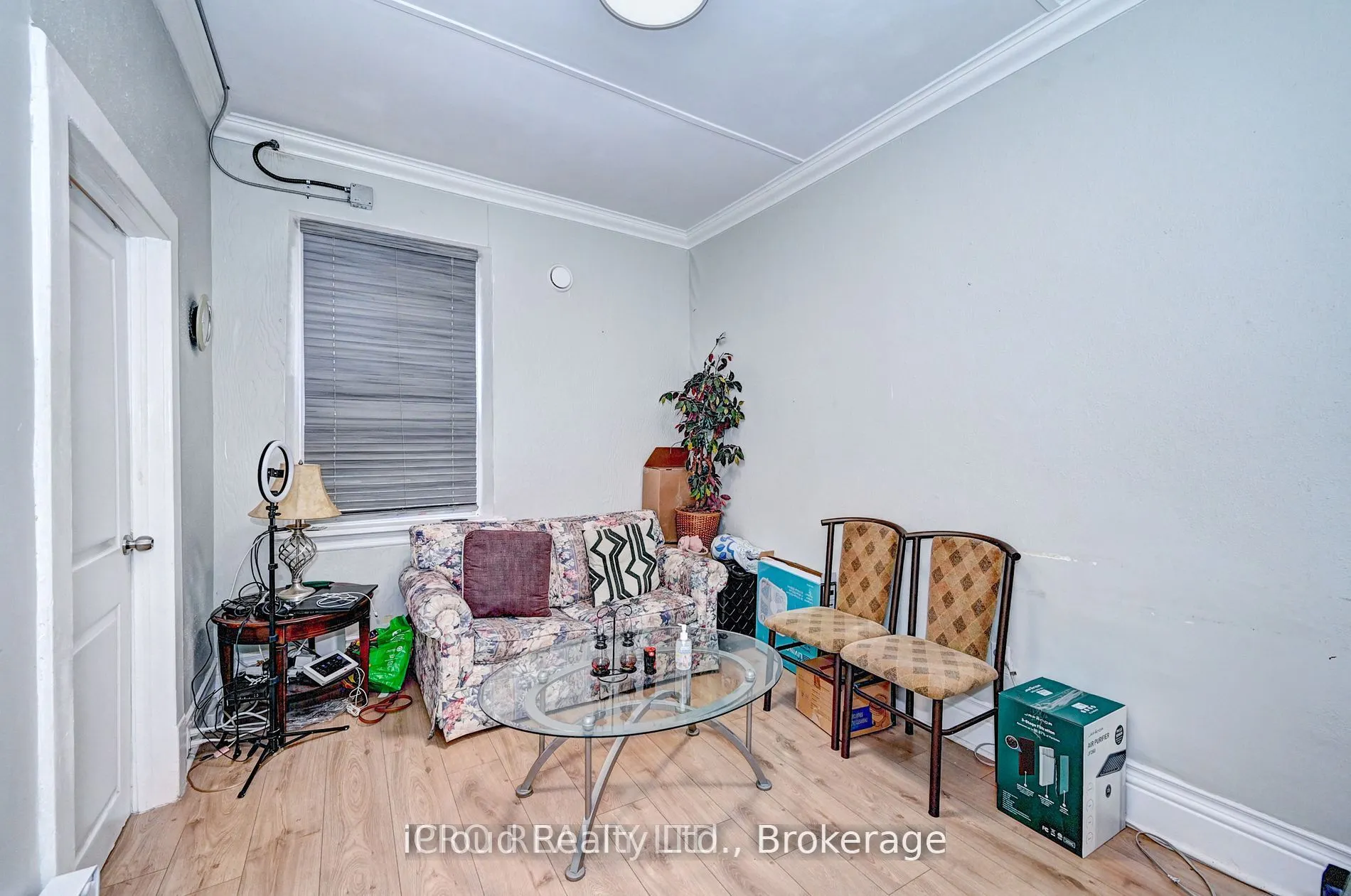 15 Ainslie Street N