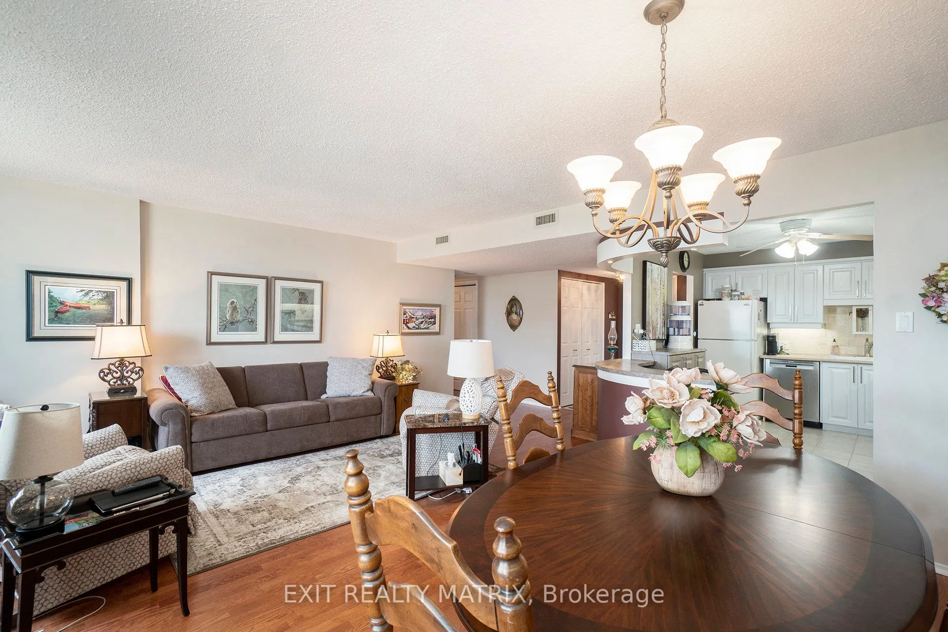 200 Lafontaine Avenue, #1105