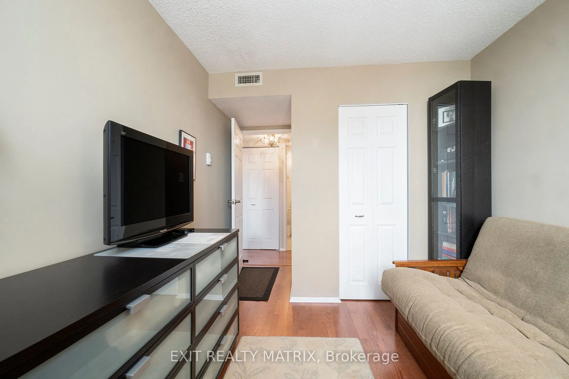 200 Lafontaine Avenue, #1105