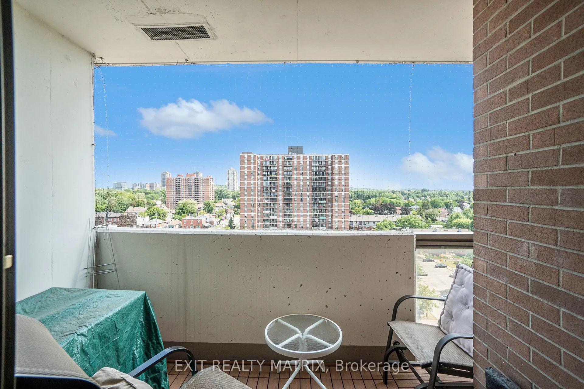 200 Lafontaine Avenue, #1105