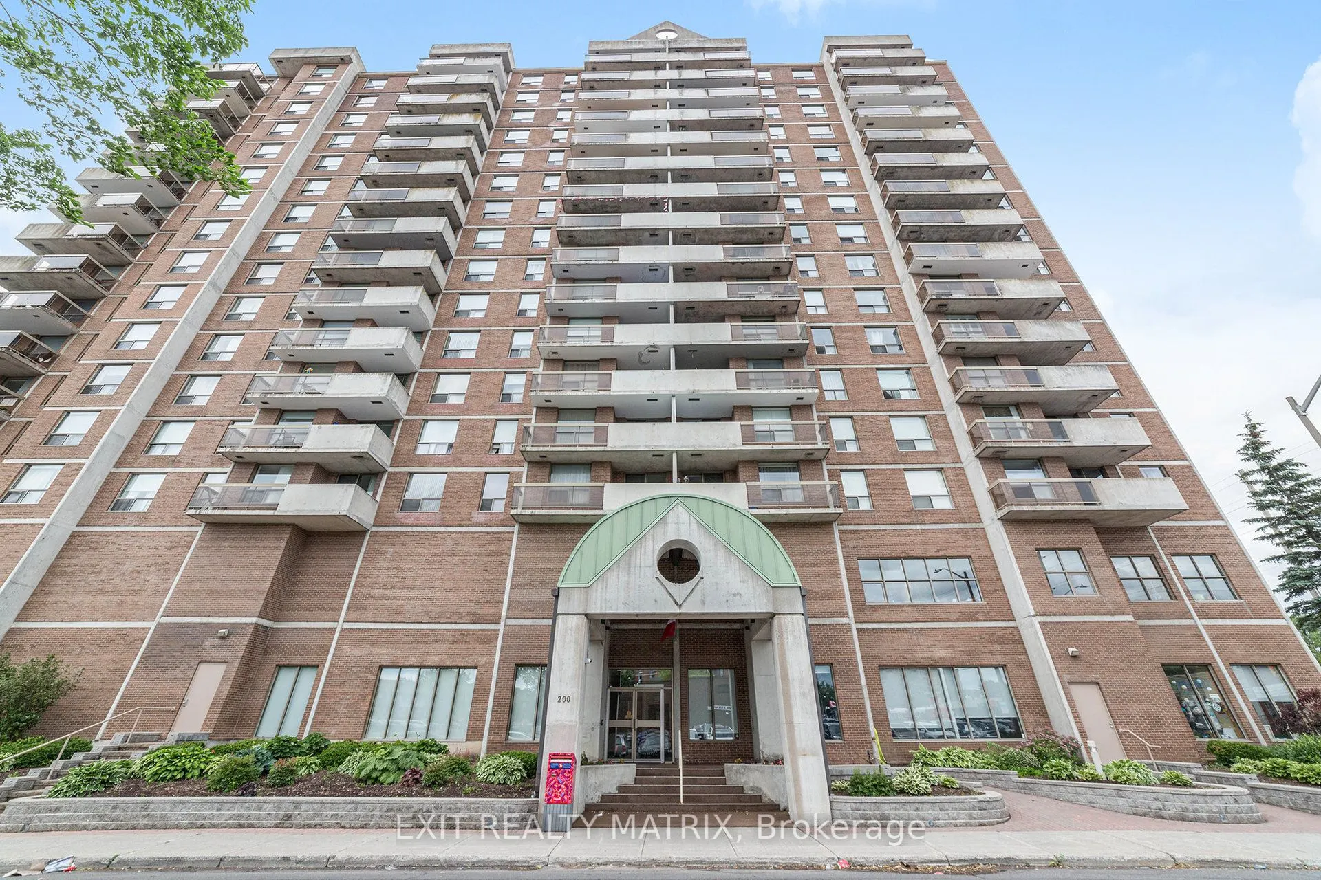 200 Lafontaine Avenue, #1105