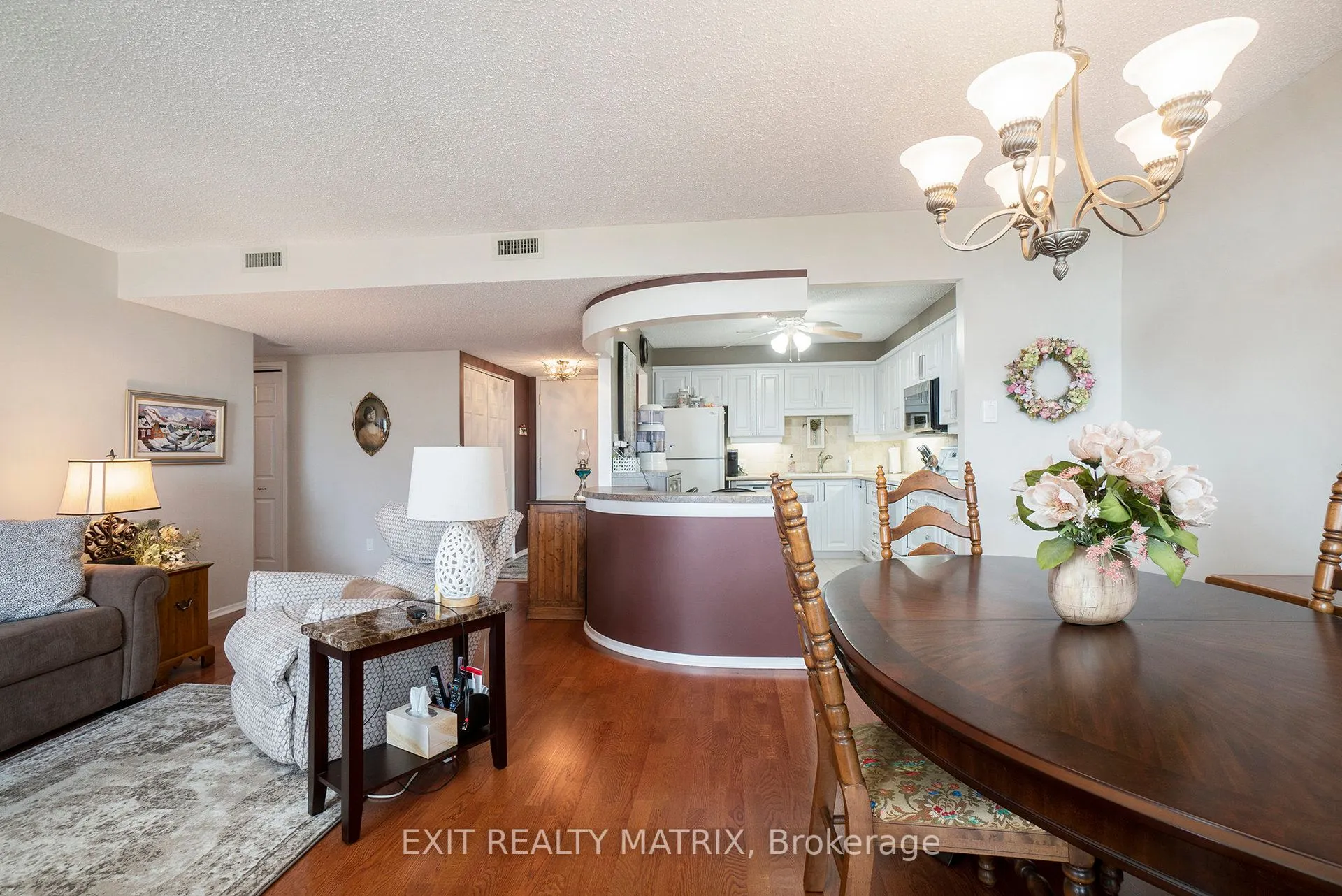 200 Lafontaine Avenue, #1105