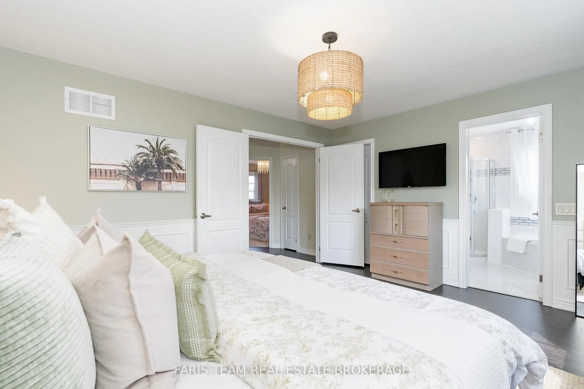 778 Greenwood Crescent