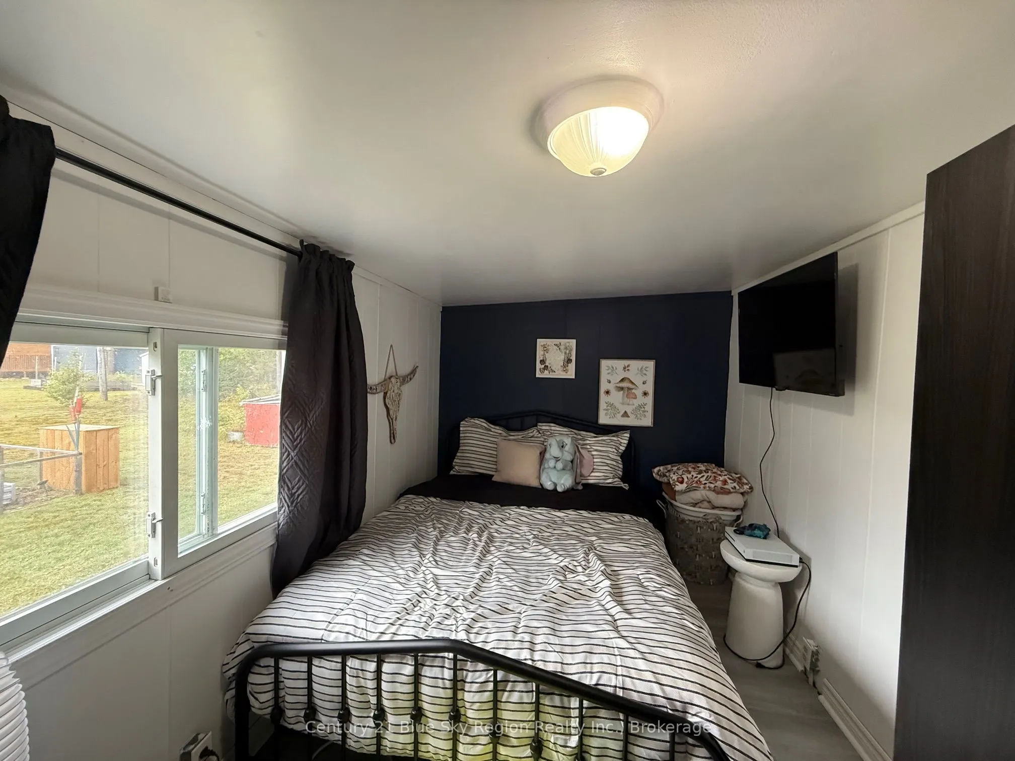 15 Church Road, #B