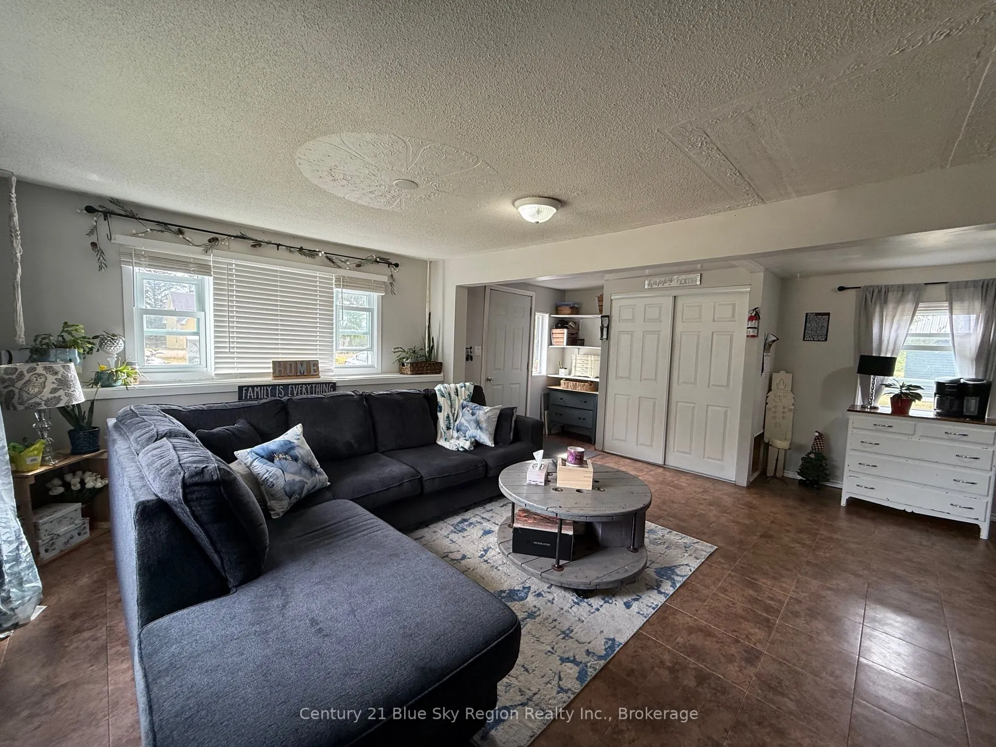 15 Church Road, #B