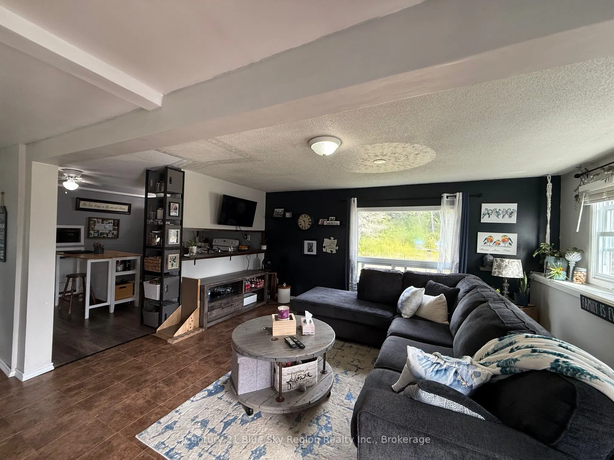 15 Church Road, #B