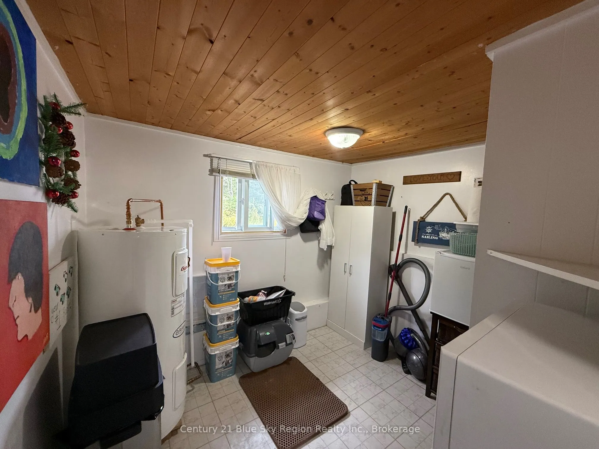15 Church Road, #B