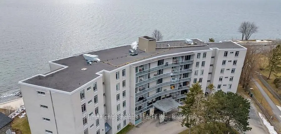 1 Mowat Avenue, #209