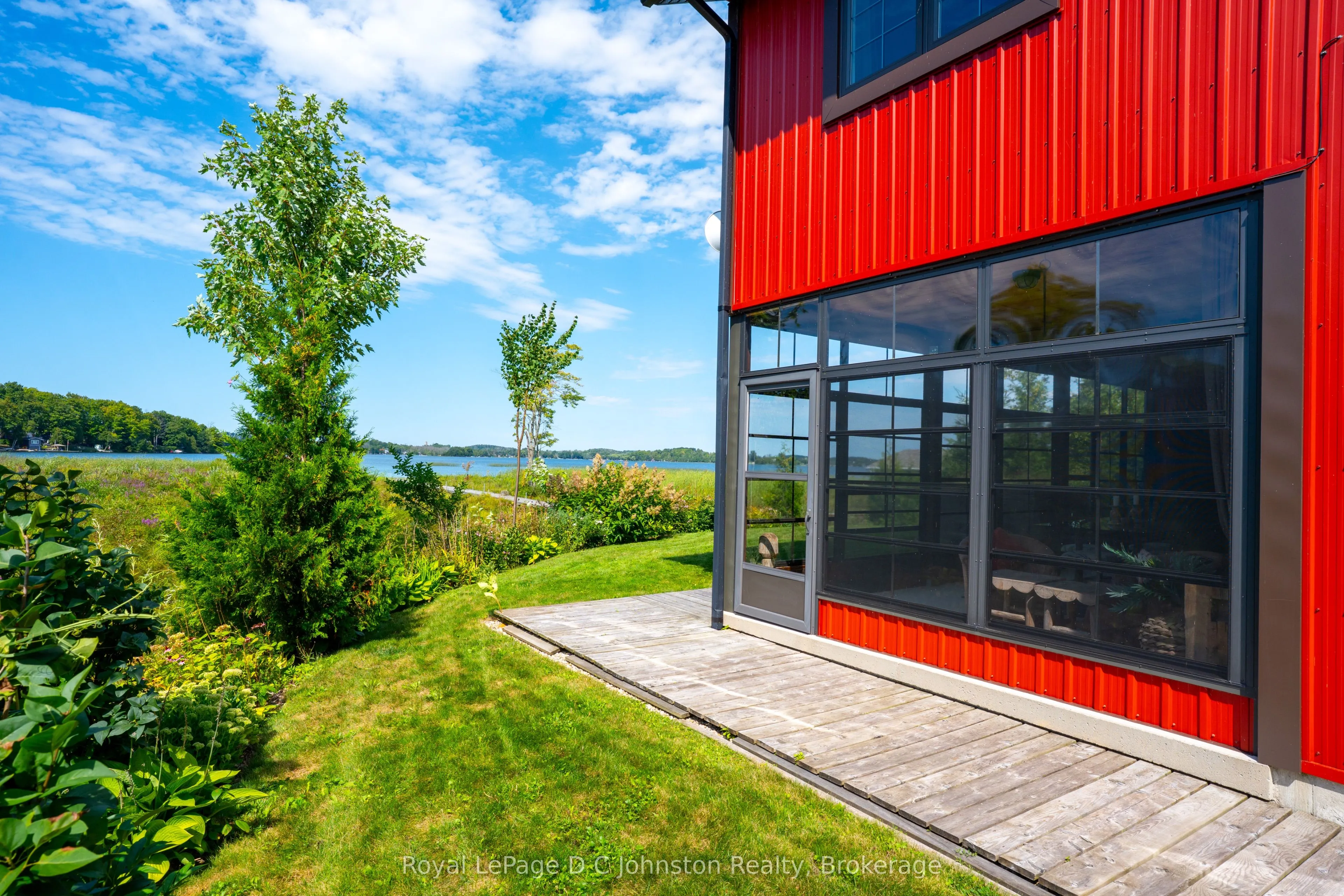 11 Lake Drive