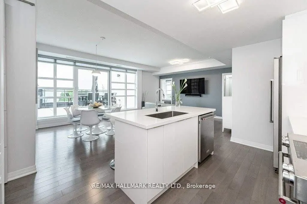 10 Concord Place, #409