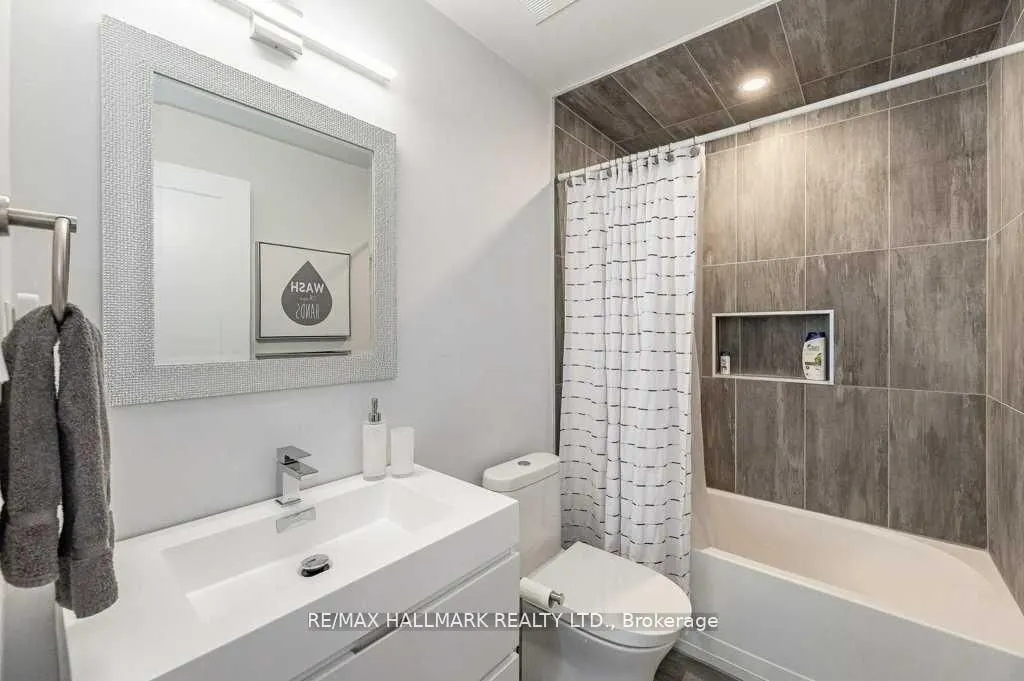 10 Concord Place, #409