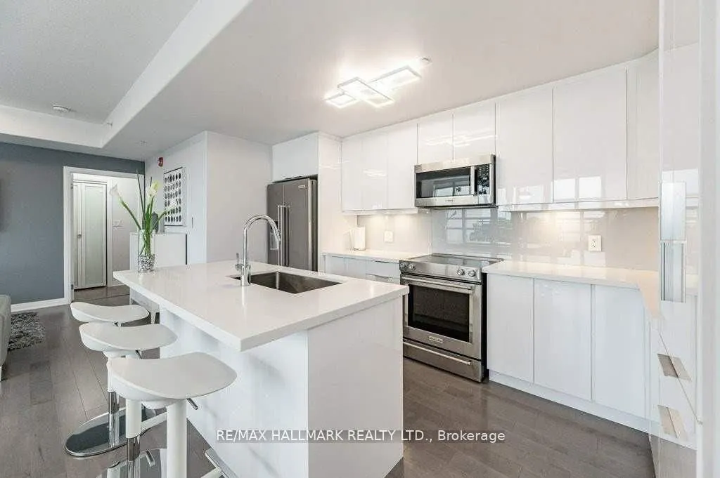 10 Concord Place, #409