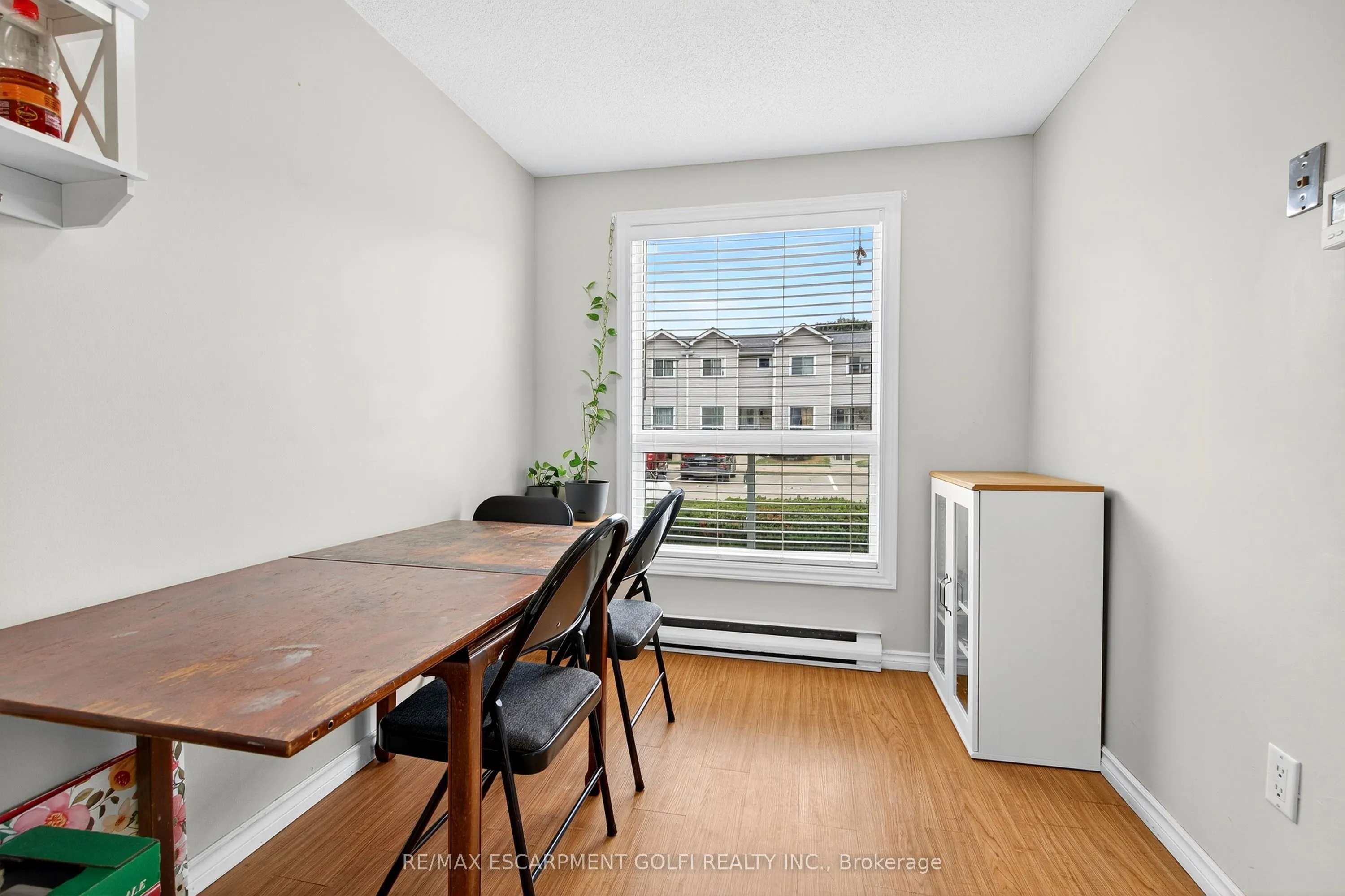 476 Grey Street, #4