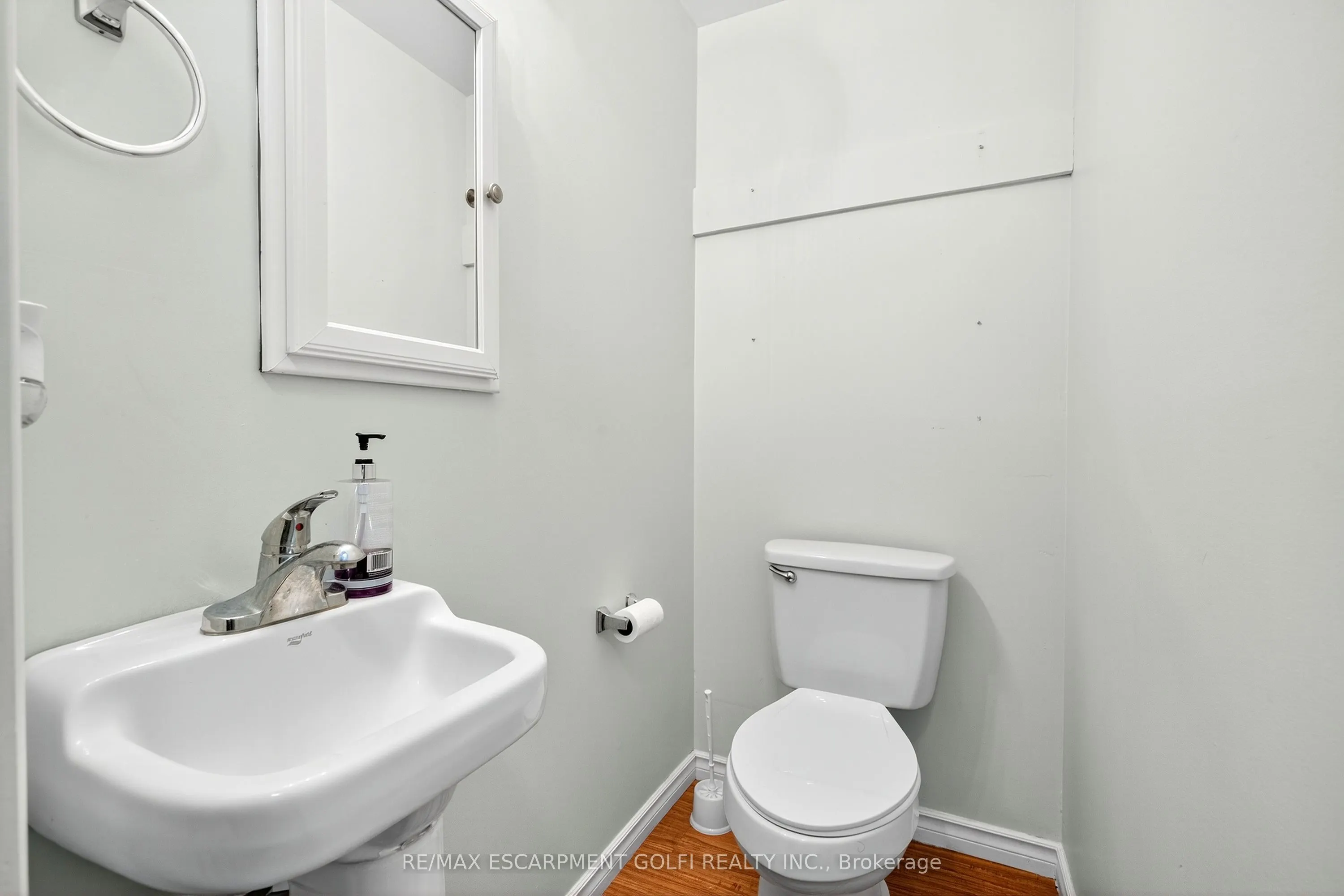 476 Grey Street, #4