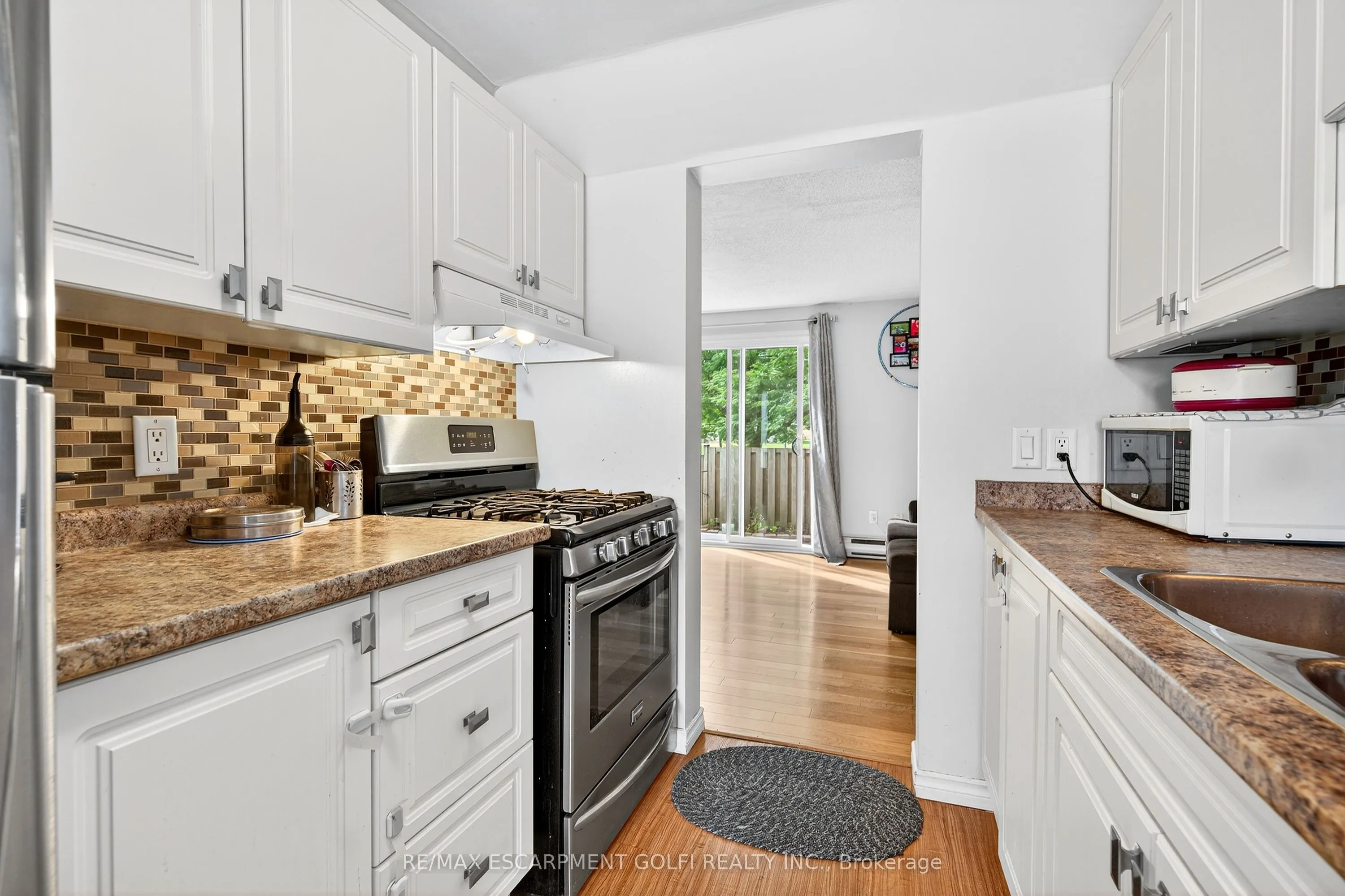 476 Grey Street, #4