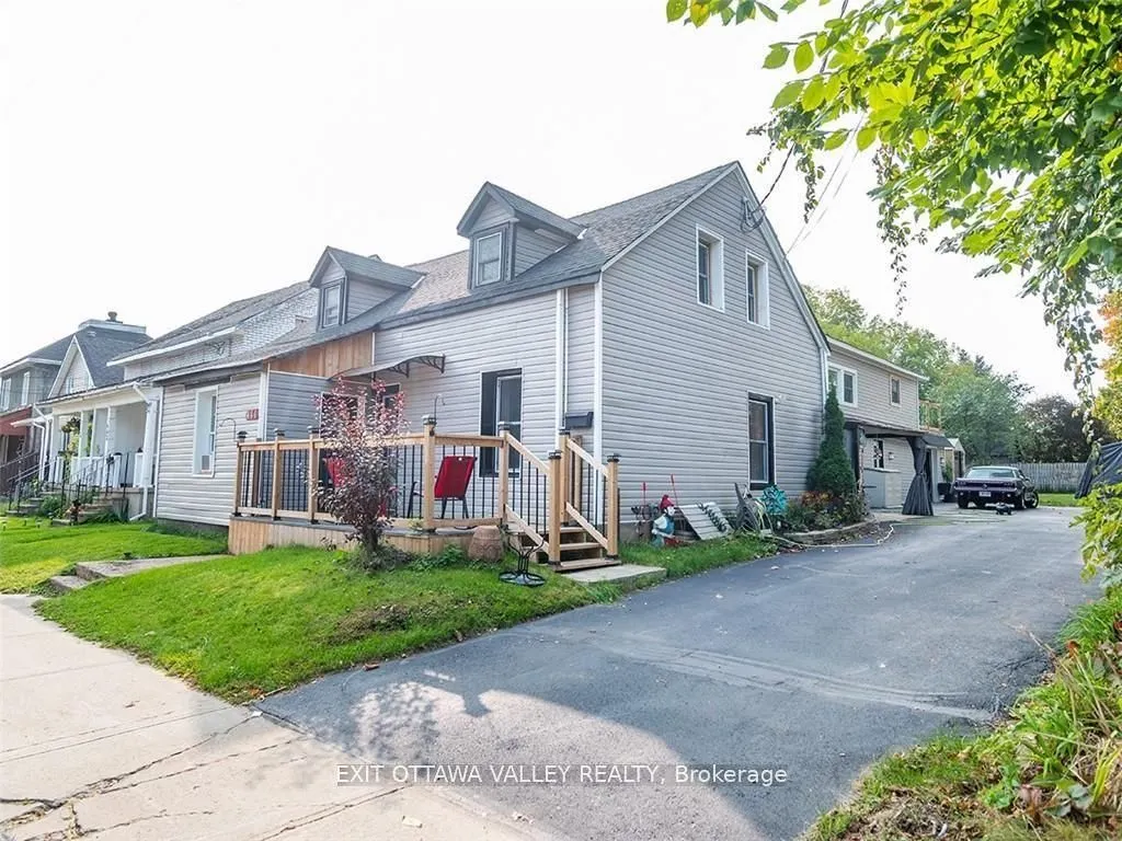 444 Isabella Street
