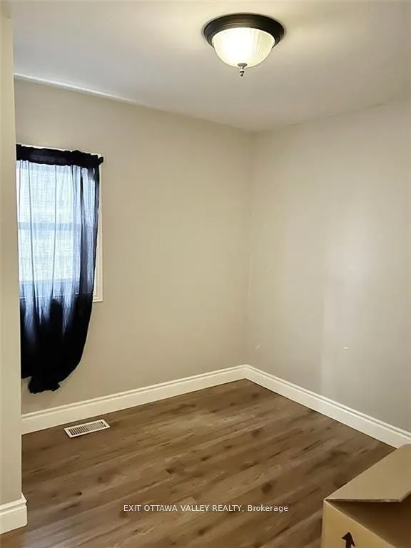 444 Isabella Street