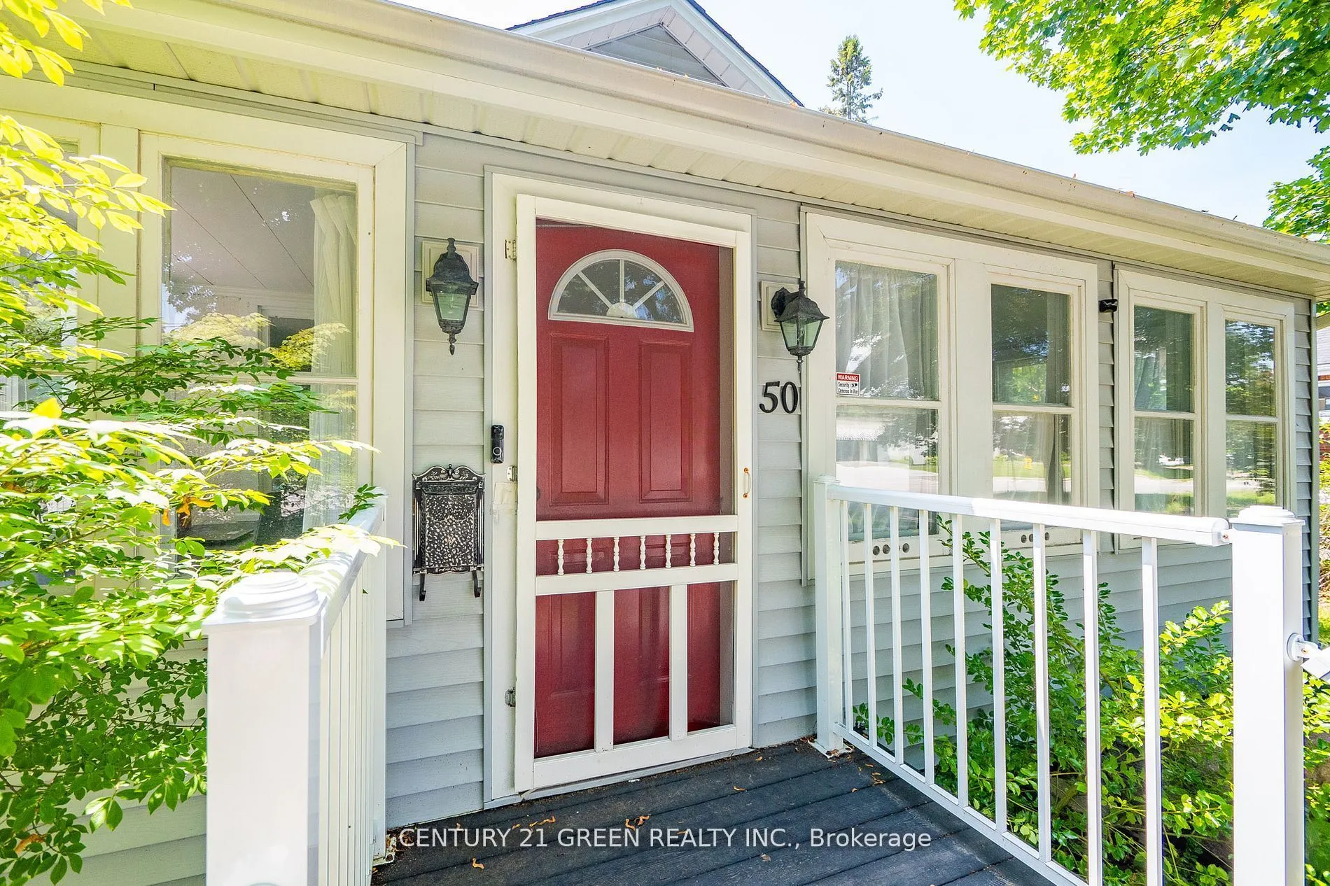 50 Elgin Street S