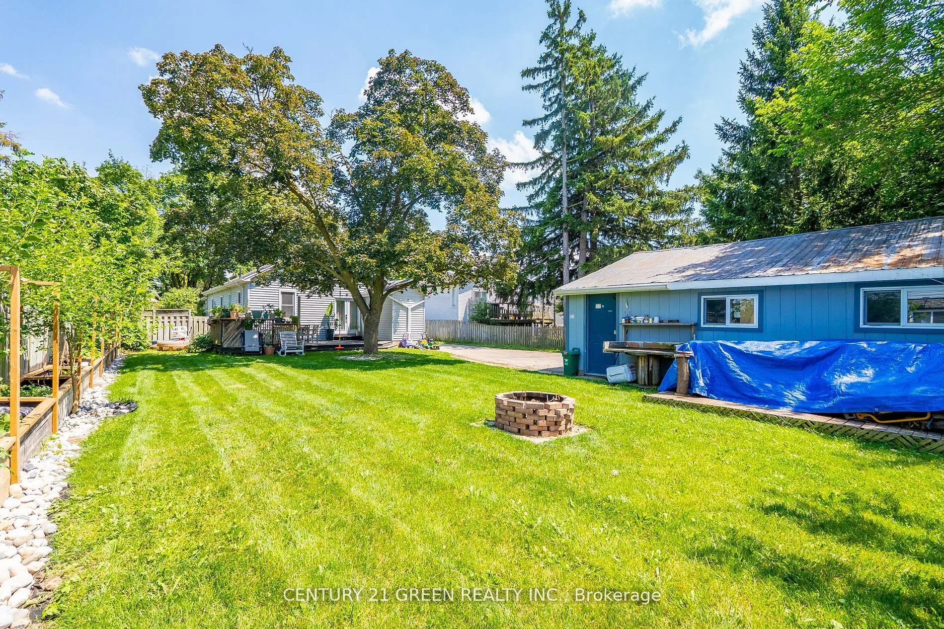 50 Elgin Street S