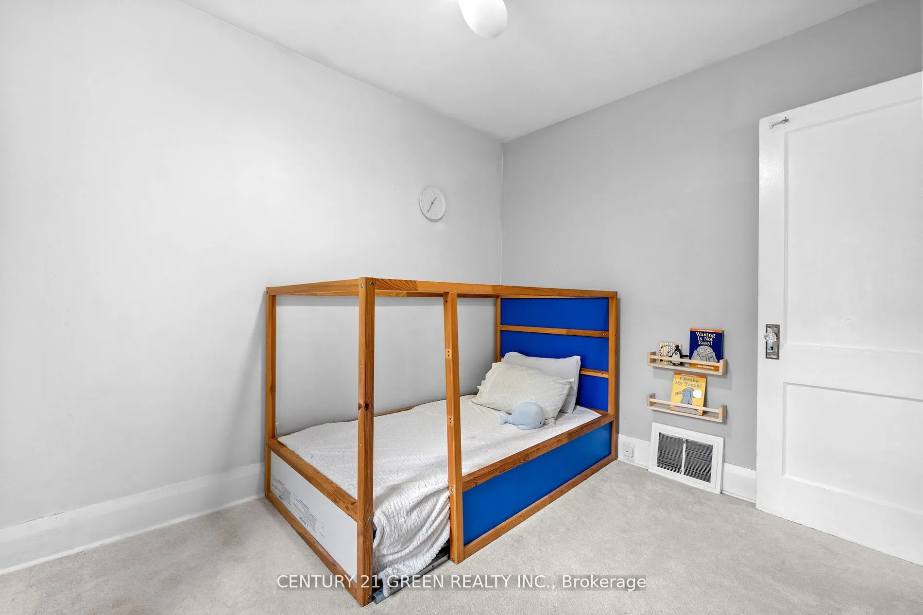 50 Elgin Street S