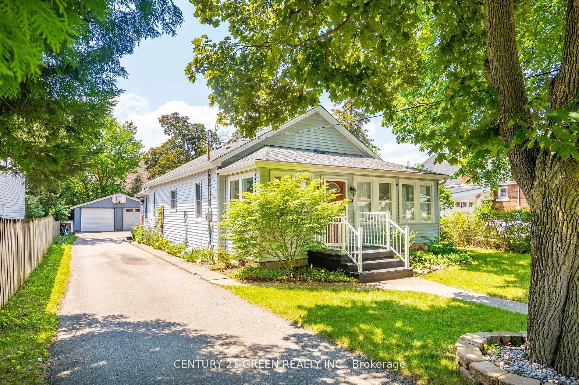 50 Elgin Street S