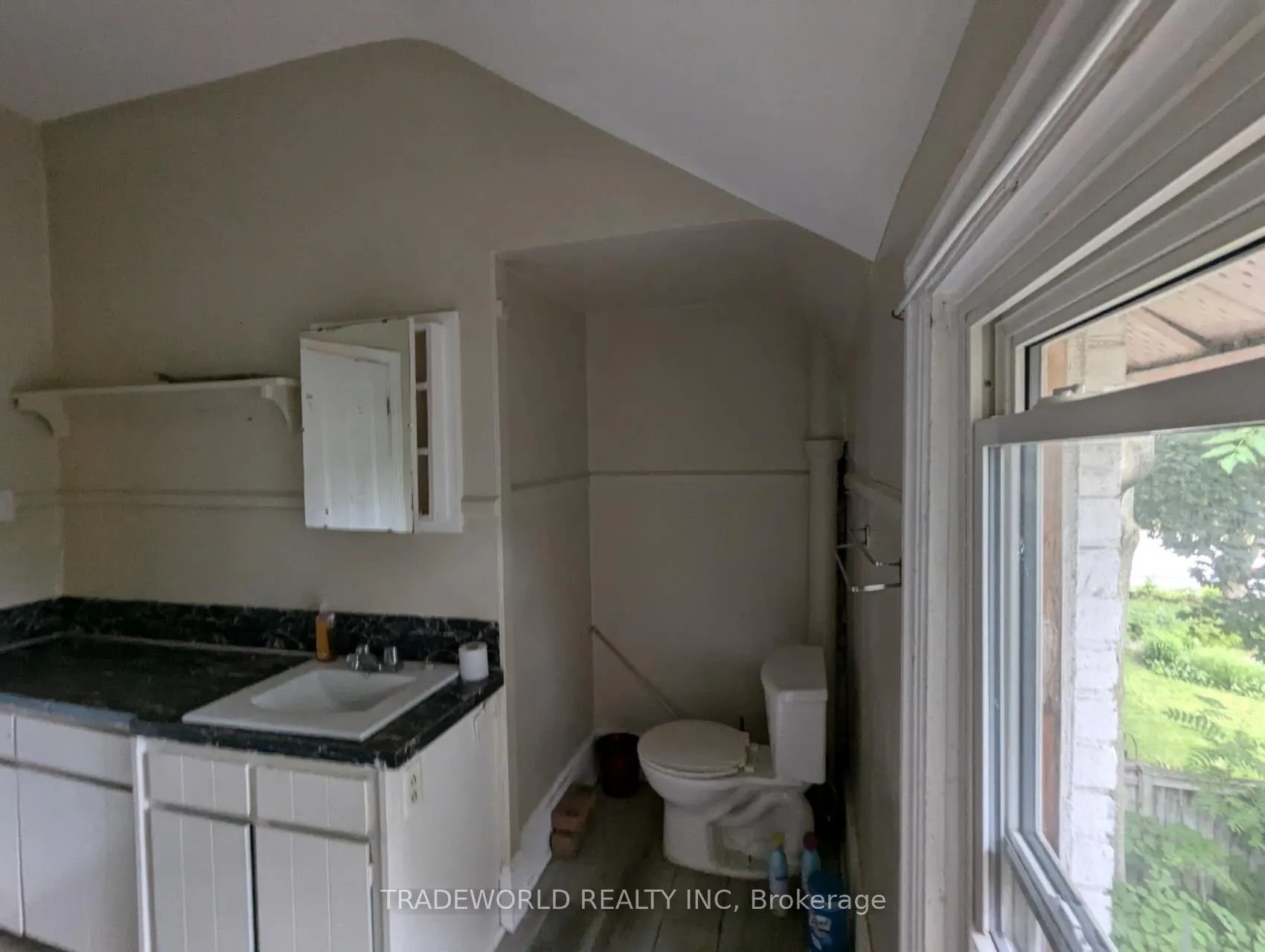71 East Street S, ##2(Rm1)