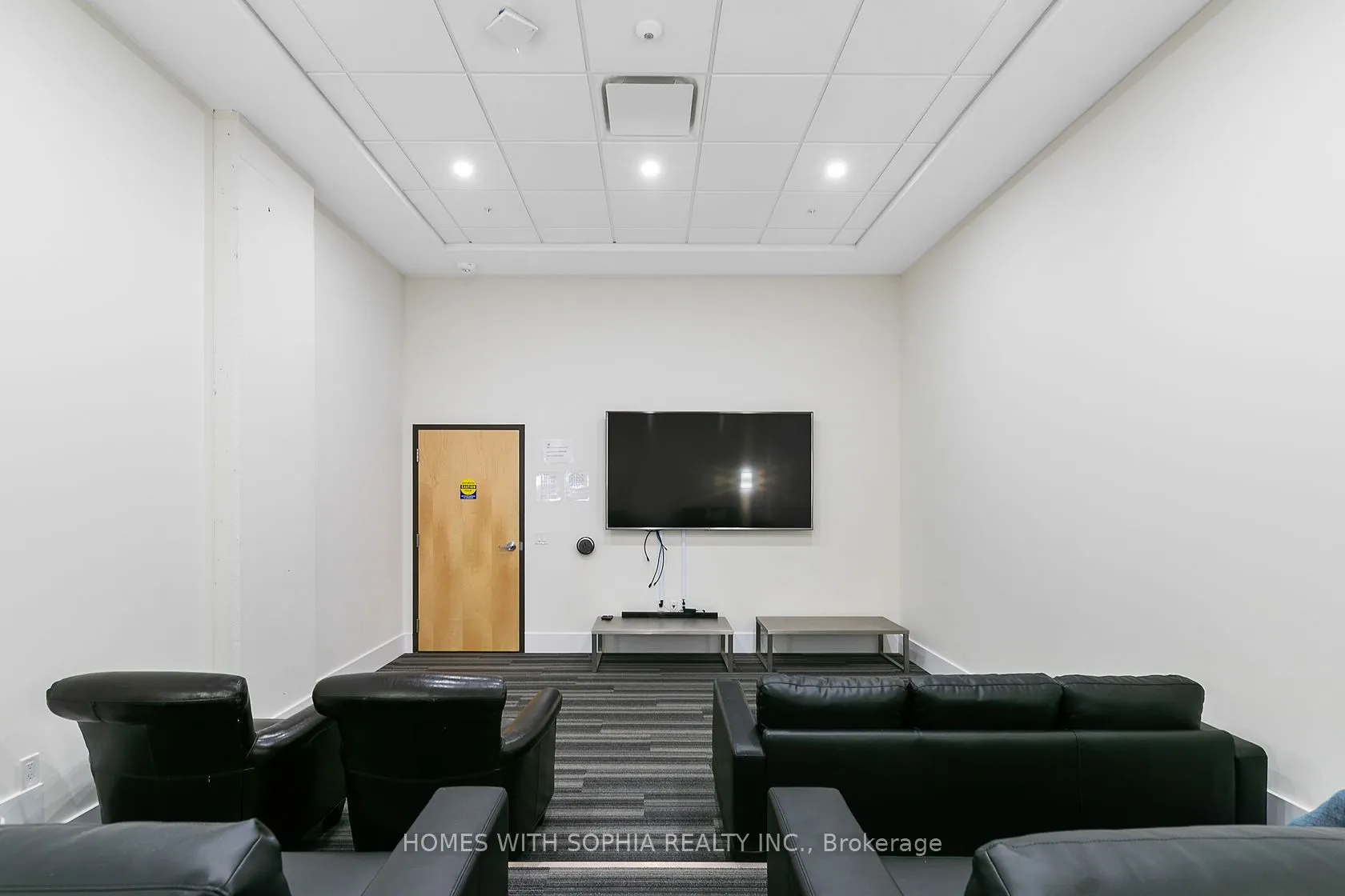 104 Garment Street, #2109