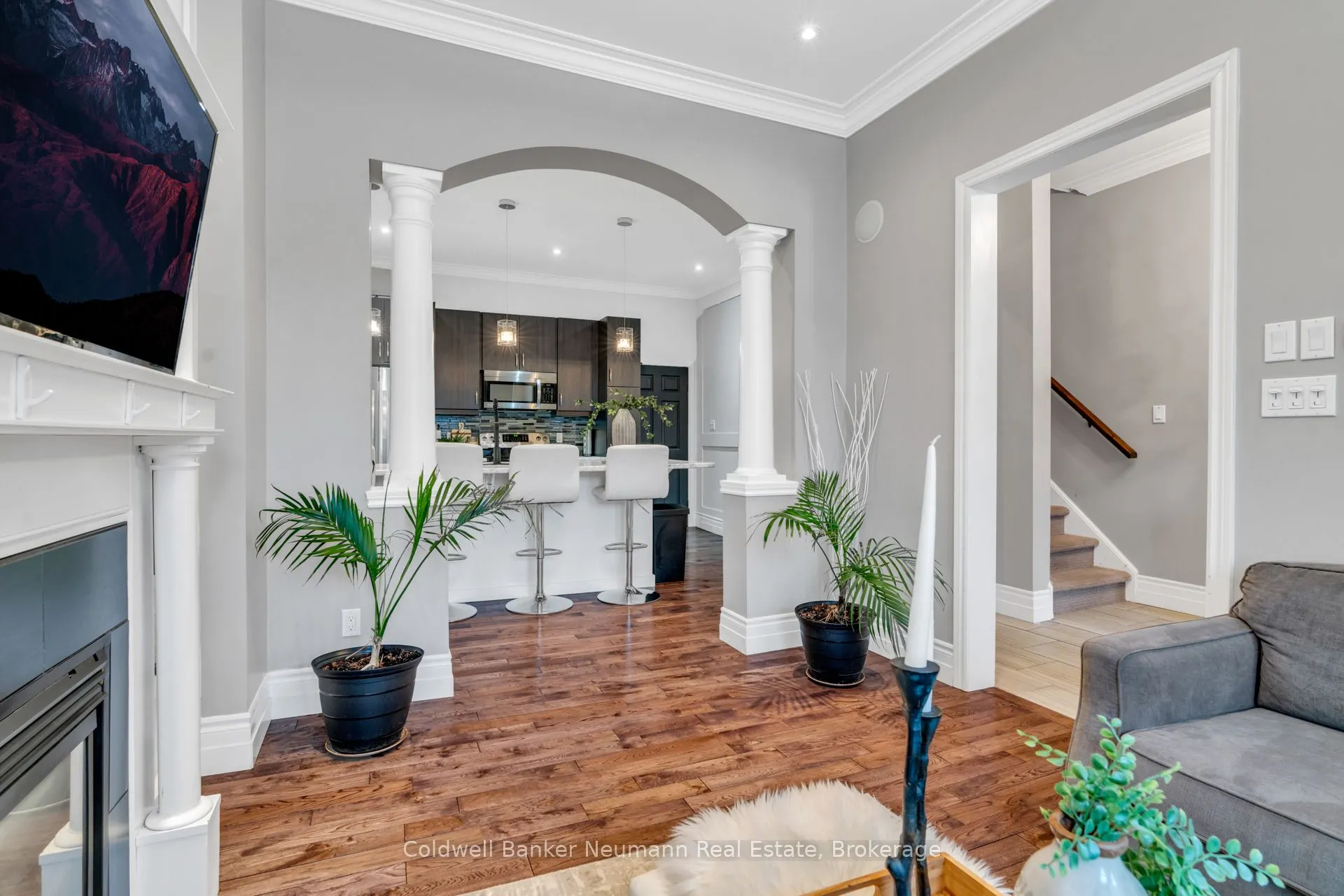 394 Woolwich Street