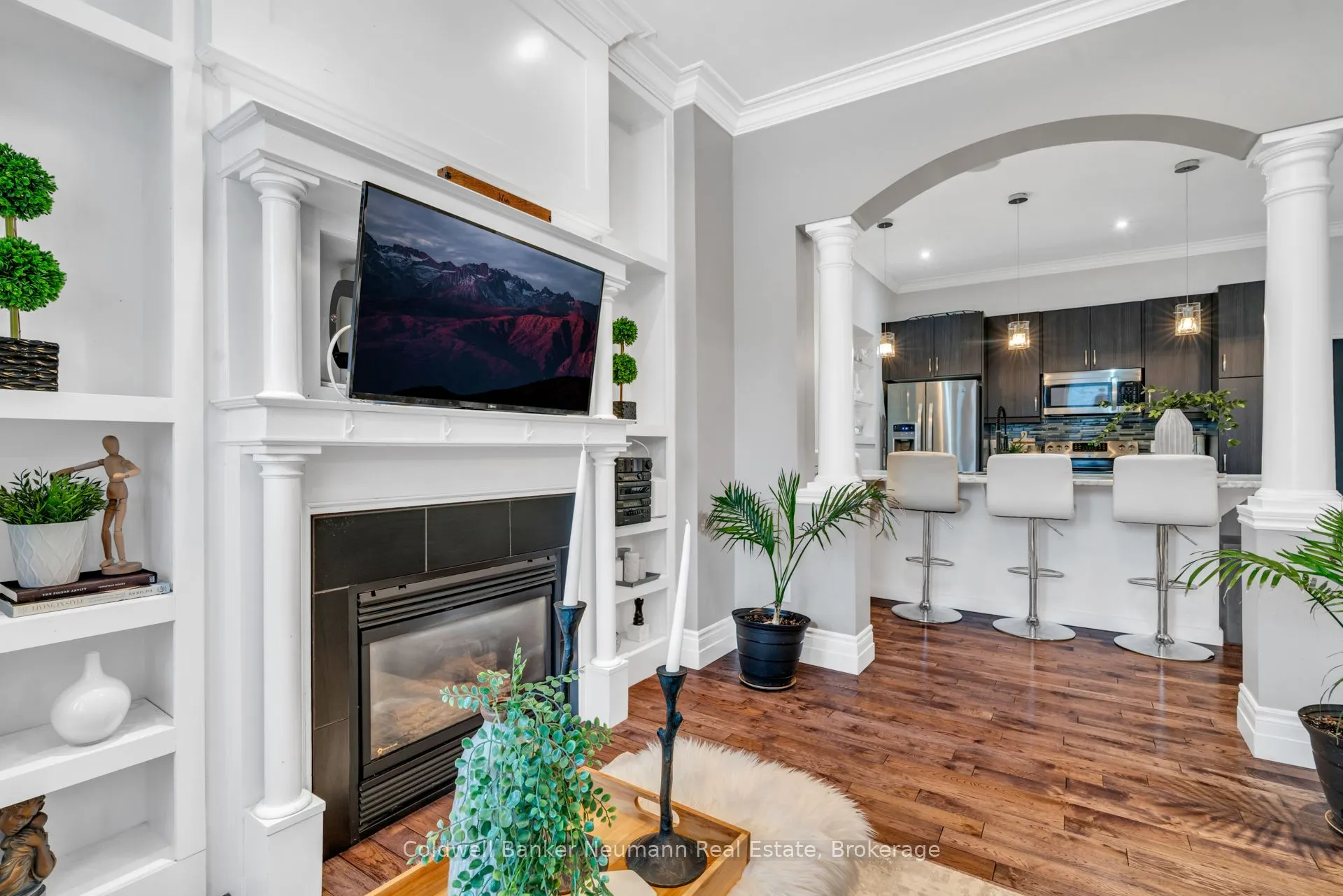 394 Woolwich Street