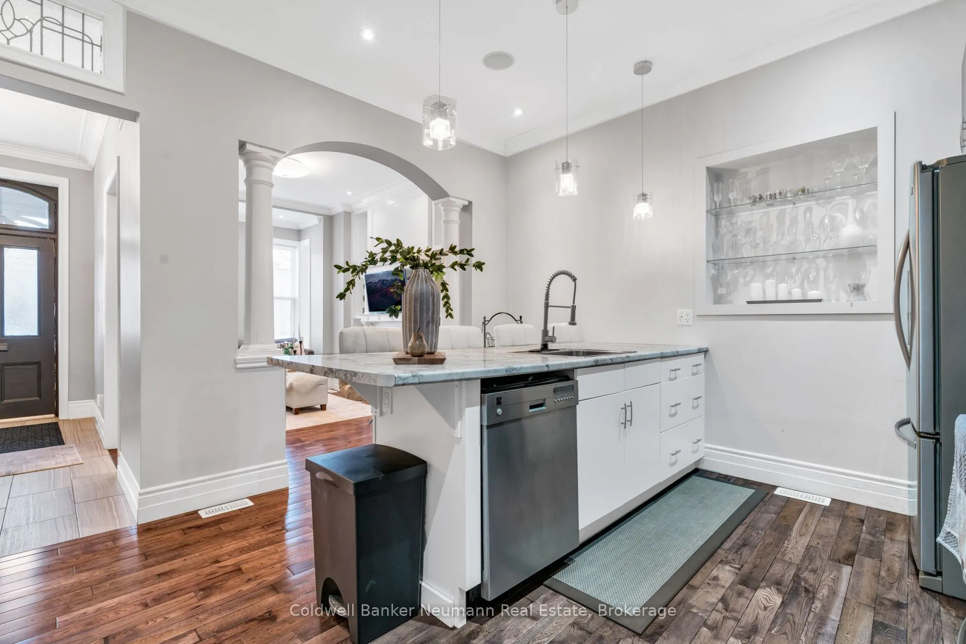 394 Woolwich Street