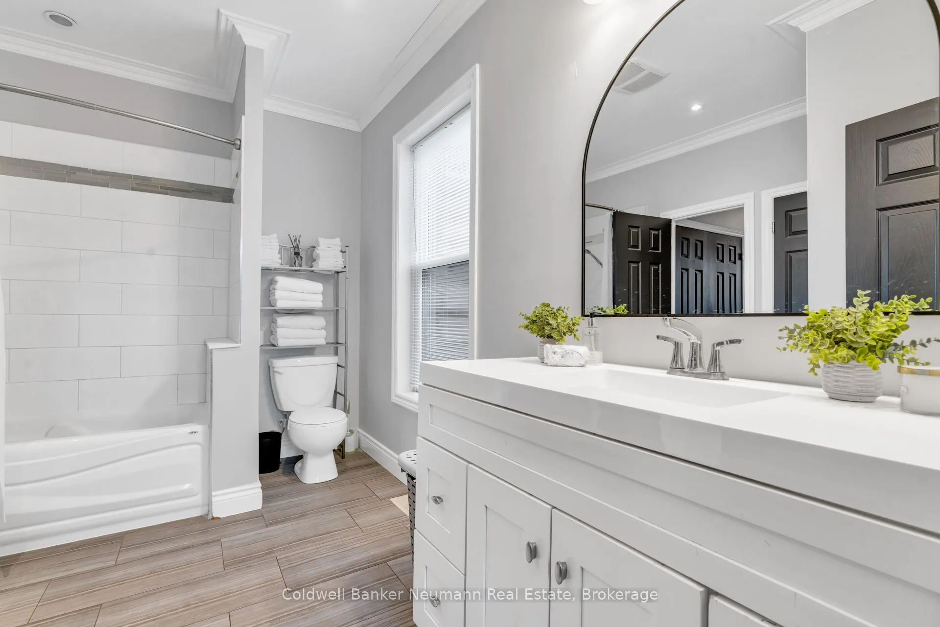 394 Woolwich Street