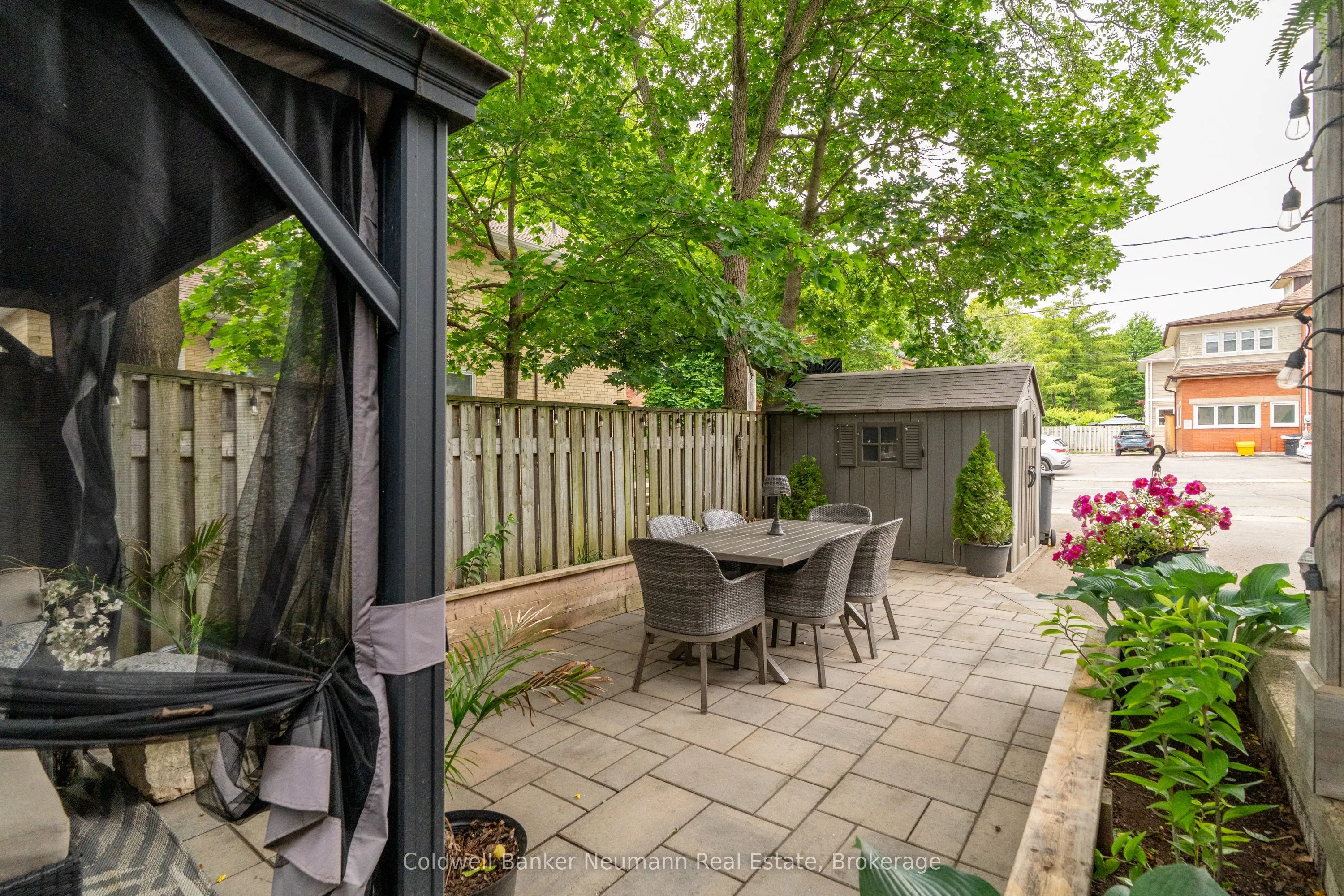 394 Woolwich Street