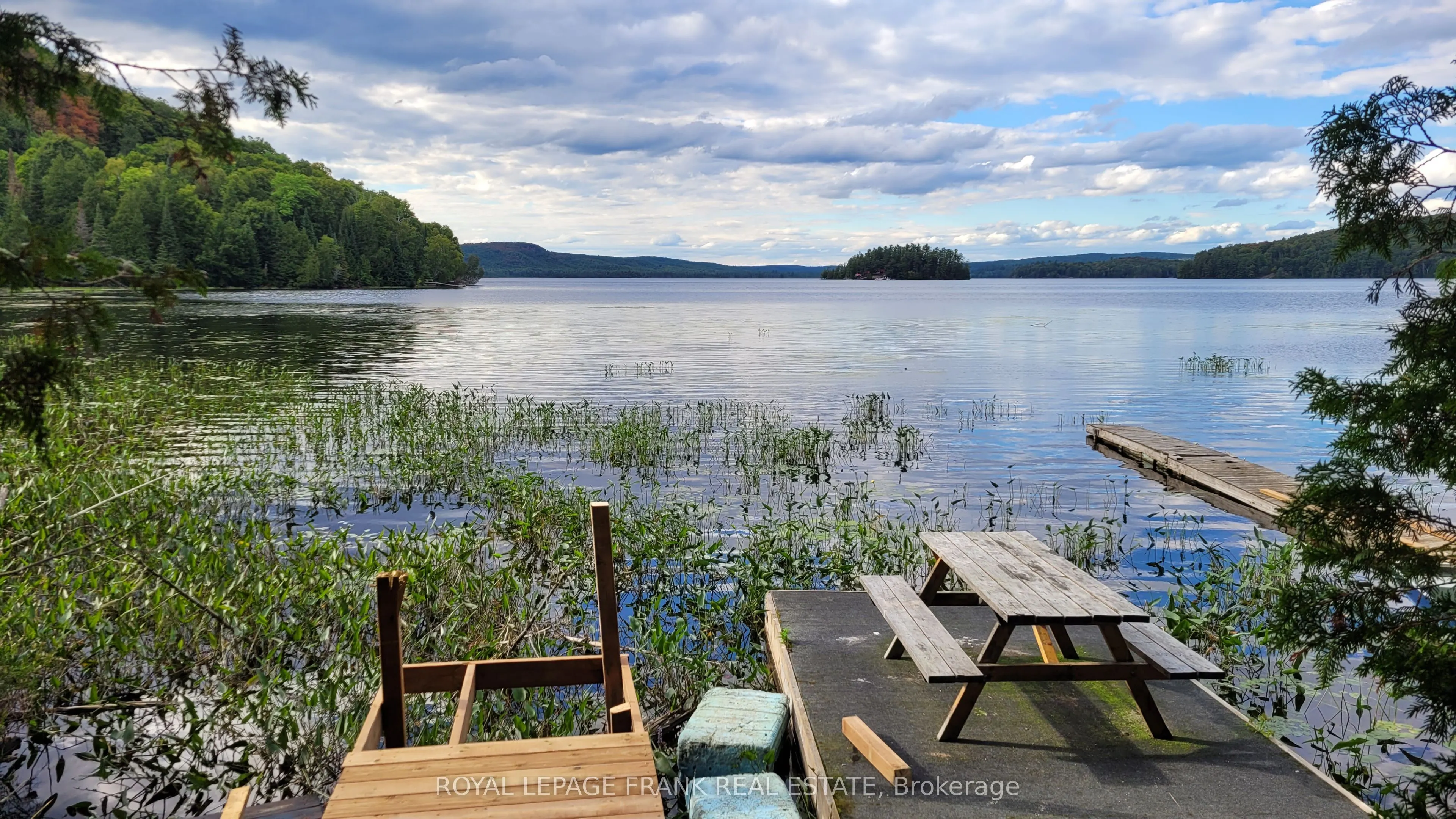 00 Elephant Lake