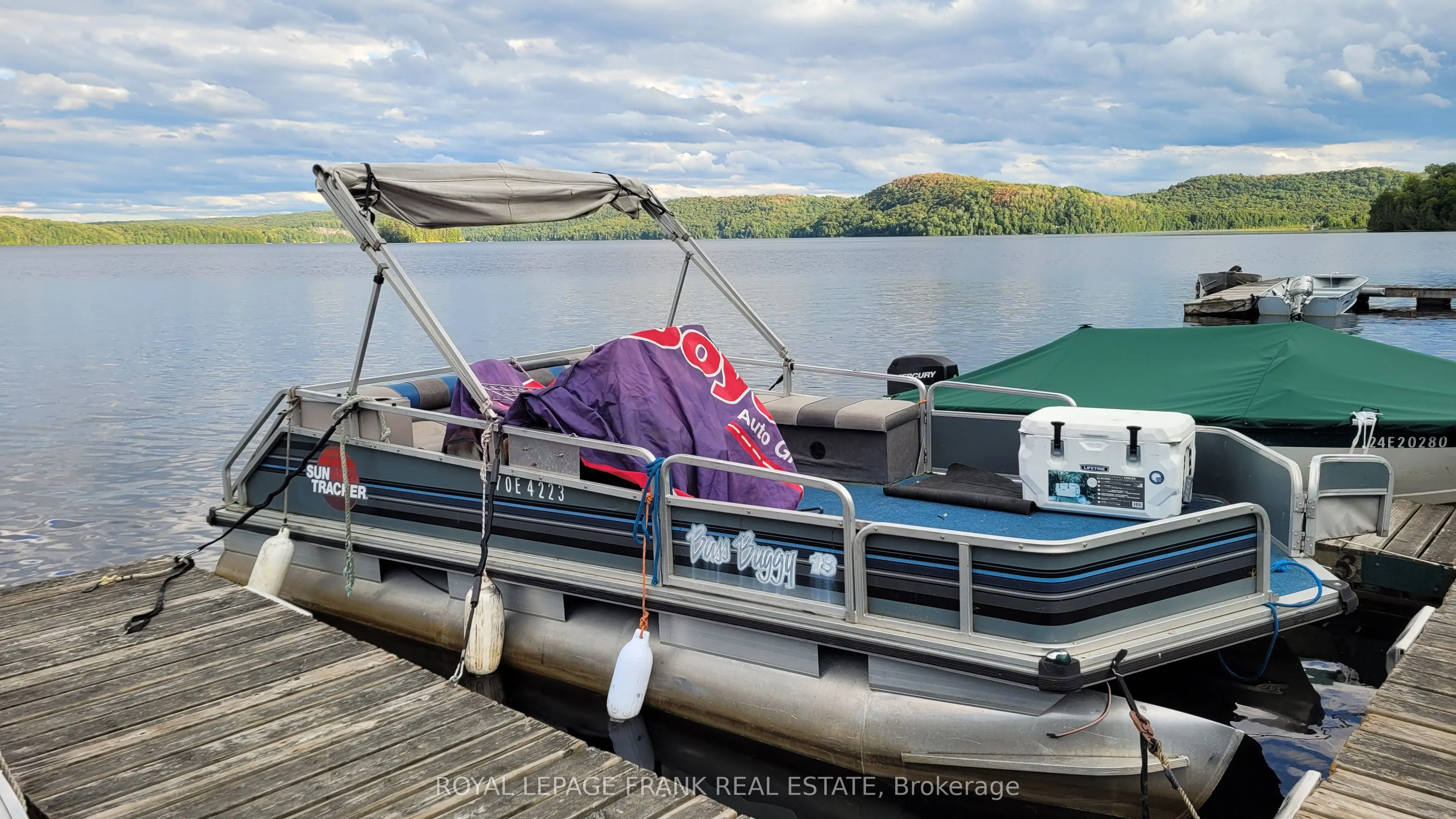 00 Elephant Lake