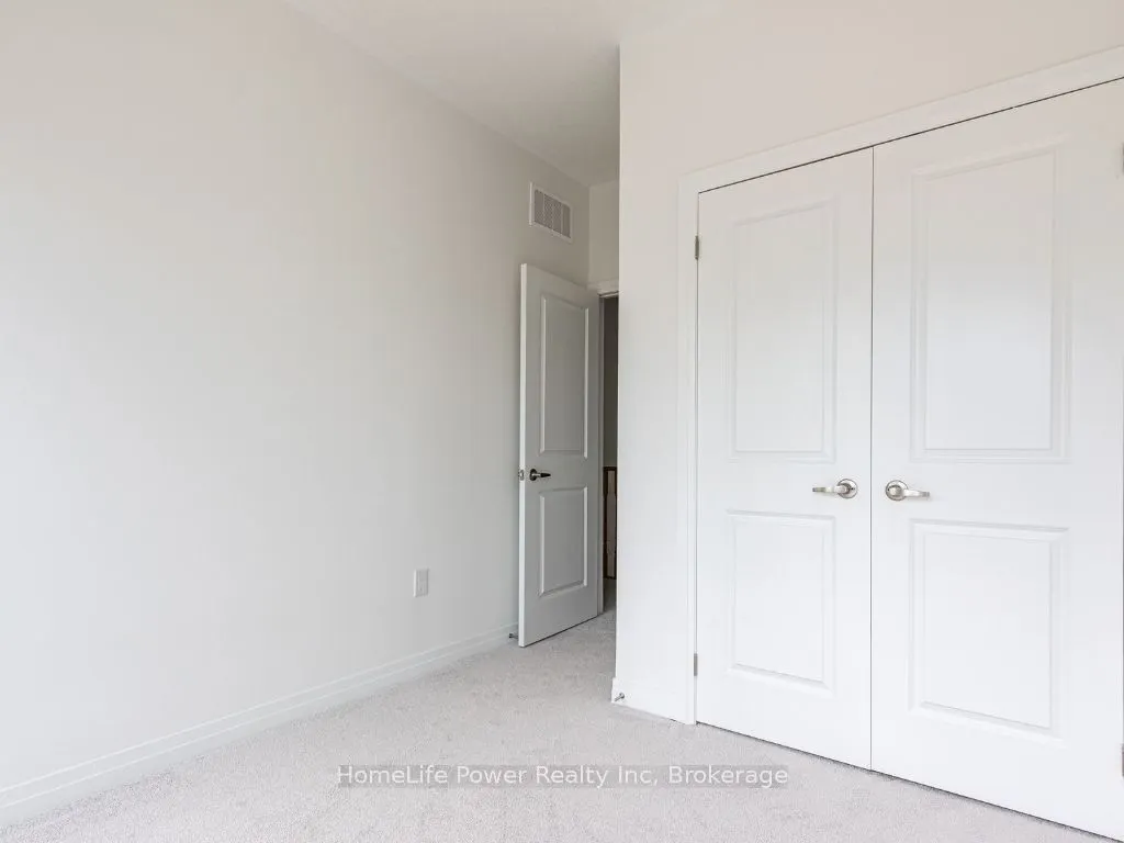 34 Sidney Rose Common N, #34