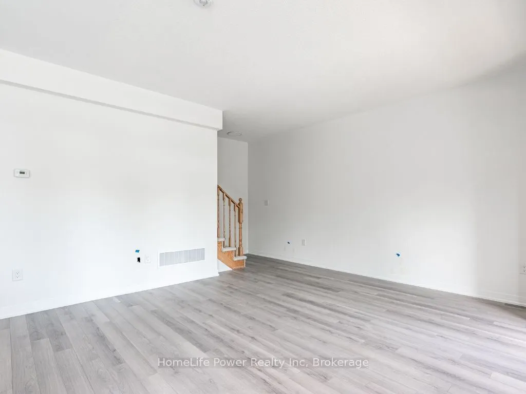 34 Sidney Rose Common N, #34