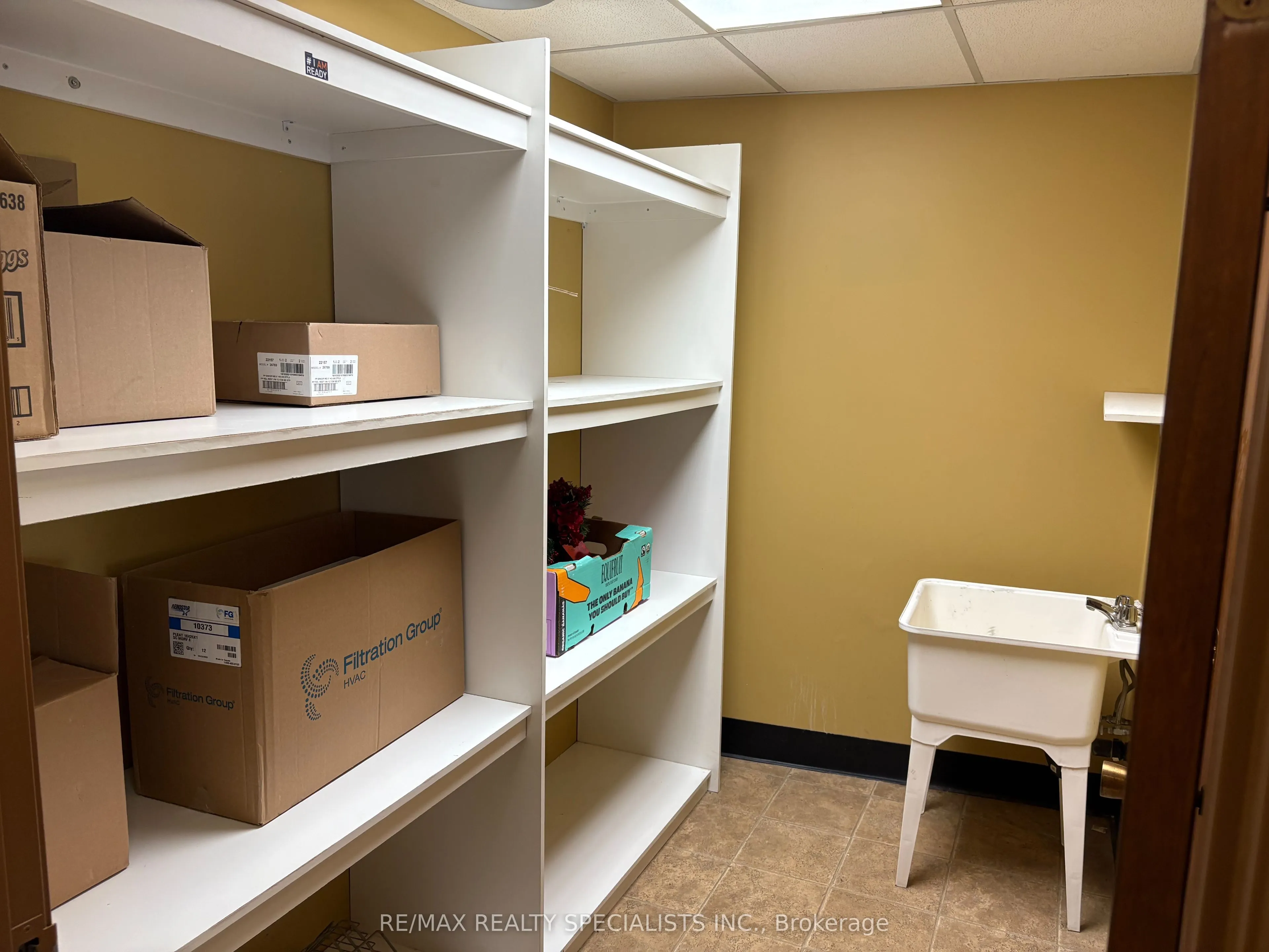 105 Queenston Street, #202A